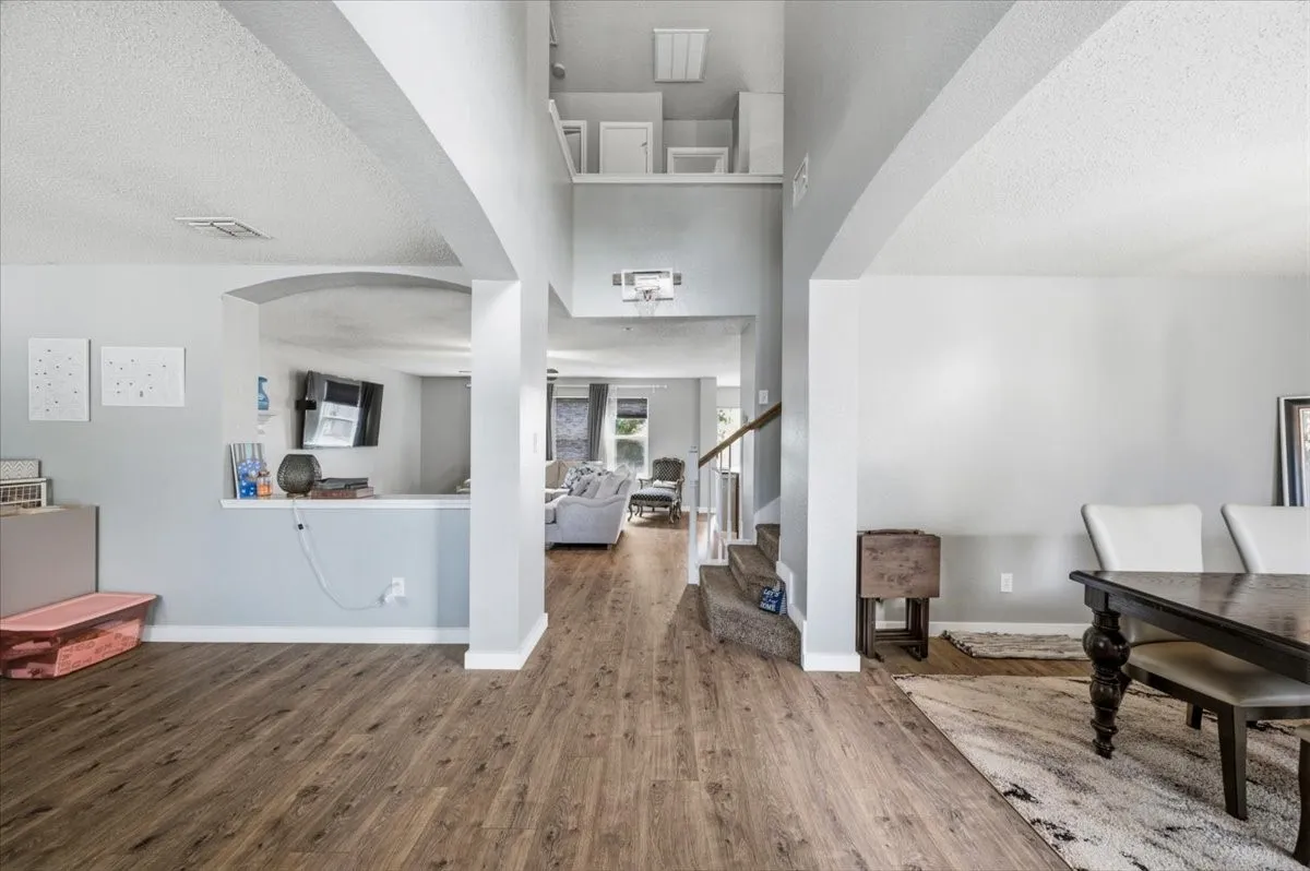Single Family Residence For Sale in Tarrant County , 2423 Ranchview Drive, Grand Prairie, Texas 75052, 4 Bedroom, 3 Bathroom, 2 Garage spaces, 2,767 Sqft, built in 2000, mls#21376216, Real Estate Agent in Grand Prairie, Homes For Sale in Tarrant county, Homes For Sale in Grand Prairie, Realtor in Grand Prairie Texas, Real Estate Brokerage Independent Realty Texas, Luminita Cordes Realtor