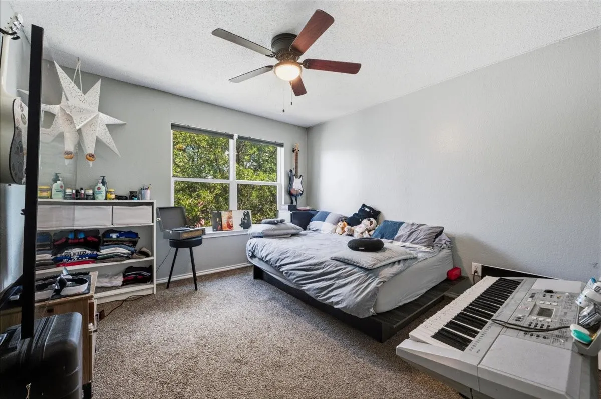 Single Family Residence For Sale in Tarrant County , 2423 Ranchview Drive, Grand Prairie, Texas 75052, 4 Bedroom, 3 Bathroom, 2 Garage spaces, 2,767 Sqft, built in 2000, mls#21376216, Real Estate Agent in Grand Prairie, Homes For Sale in Tarrant county, Homes For Sale in Grand Prairie, Realtor in Grand Prairie Texas, Real Estate Brokerage Independent Realty Texas, Luminita Cordes Realtor
