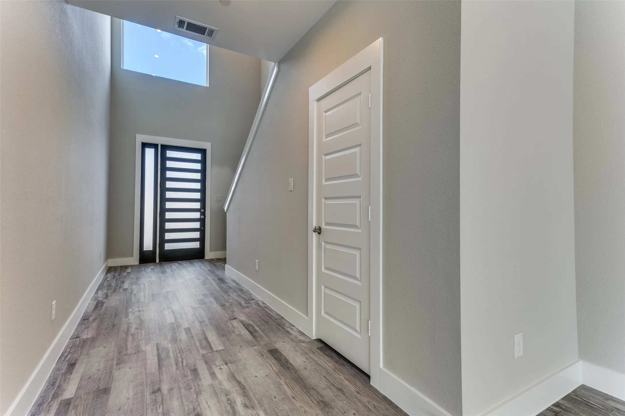 Townhouse For Rent in Rockwall County , 3017 Mayeda Circle, Wylie, Texas 75098, 3 Bedroom, 3 Bathroom, 2 Garage spaces, 2,132 Sqft, built in 2022, mls#21378850, Real Estate Agent in Wylie, Homes For Rent in Rockwall county, Homes For Rent in Wylie, Realtor in Wylie Texas, Real Estate Brokerage Independent Realty Texas, Luminita Cordes Realtor