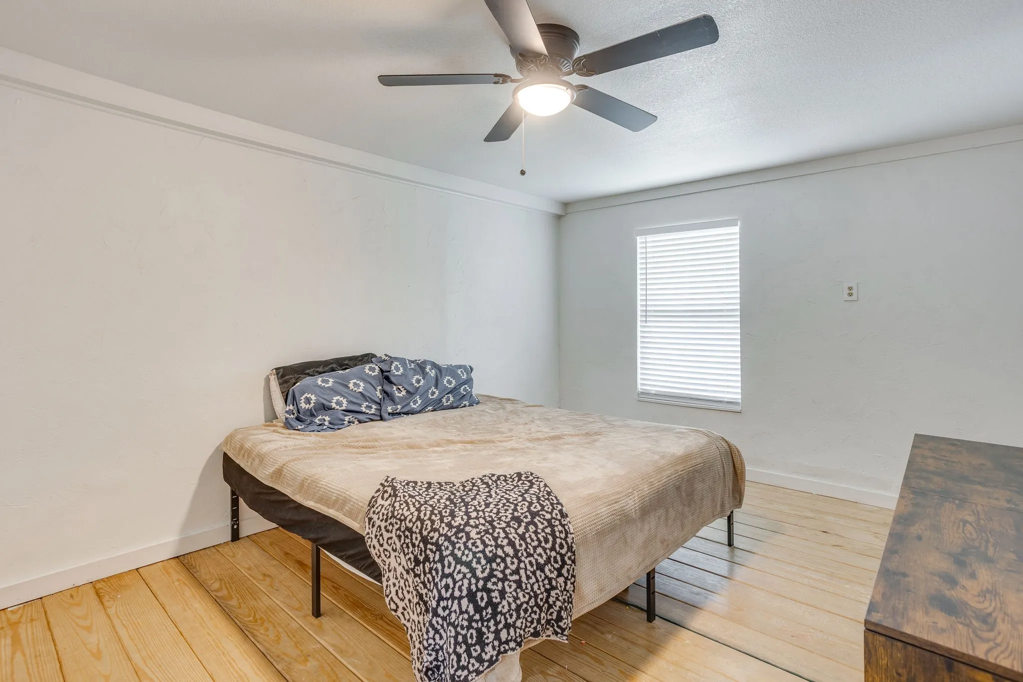 Single Family Residence For Sale in Johnson County , 7500 County Road 912, Joshua, Texas 76058, 3 Bedroom, 1 Bathroom, Garage spaces, 1,844 Sqft, built in 0, mls#21374039, Real Estate Agent in Joshua, Homes For Sale in Johnson county, Homes For Sale in Joshua, Realtor in Joshua Texas, Real Estate Brokerage Independent Realty Texas, Luminita Cordes Realtor