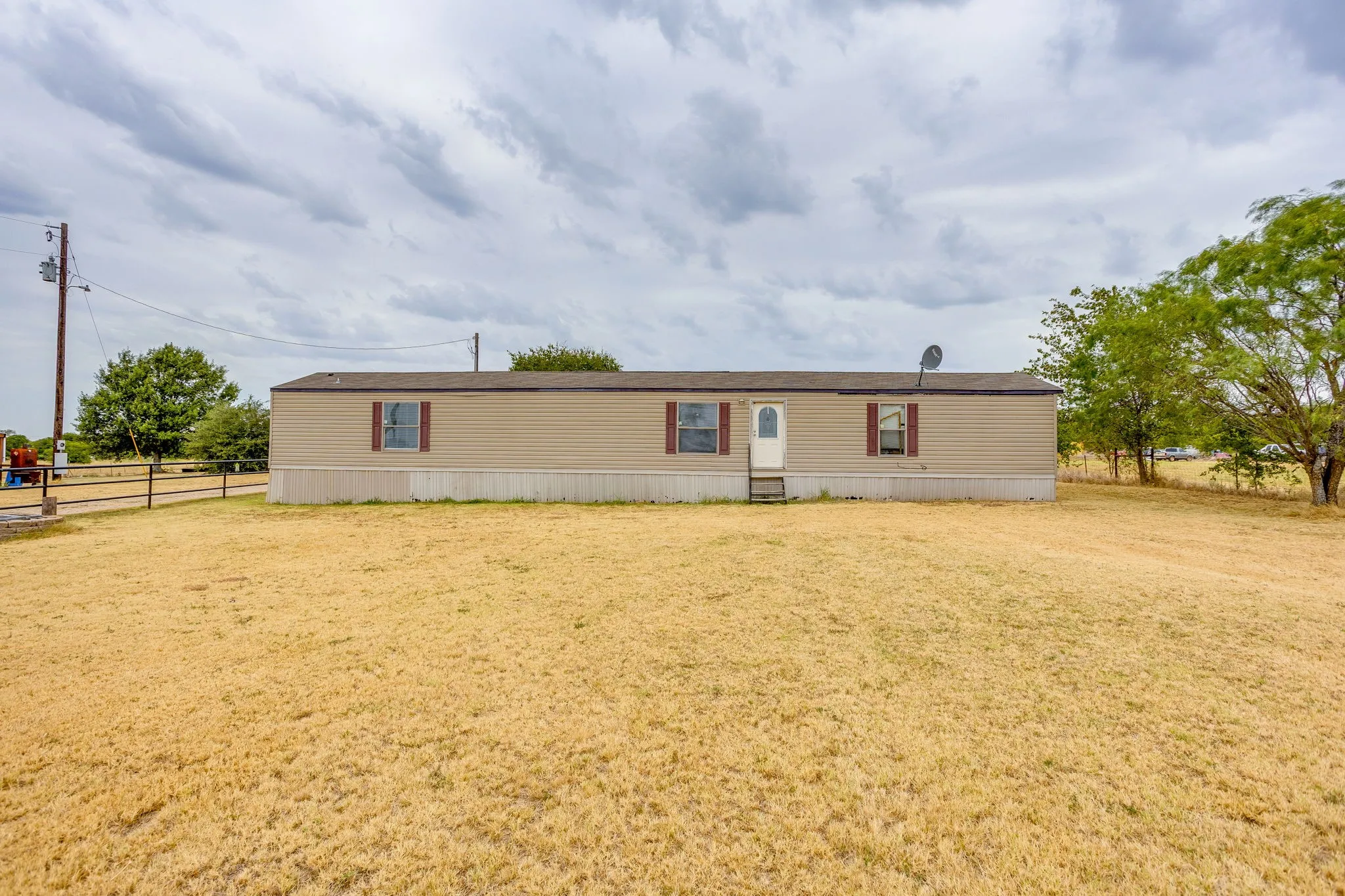 Single Family Residence For Sale in Johnson County , 7500 County Road 912, Joshua, Texas 76058, 3 Bedroom, 1 Bathroom, Garage spaces, 1,844 Sqft, built in 0, mls#21374039, Real Estate Agent in Joshua, Homes For Sale in Johnson county, Homes For Sale in Joshua, Realtor in Joshua Texas, Real Estate Brokerage Independent Realty Texas, Luminita Cordes Realtor