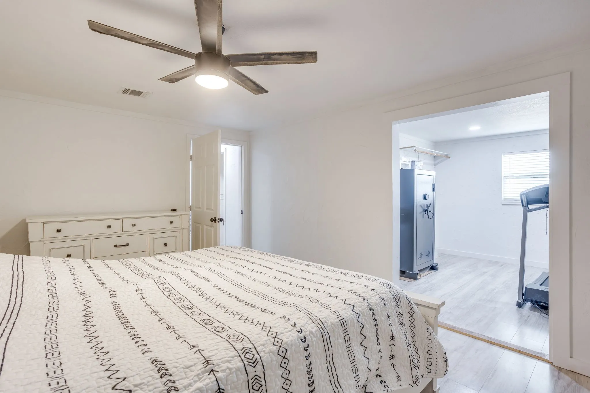 Single Family Residence For Sale in Johnson County , 7500 County Road 912, Joshua, Texas 76058, 3 Bedroom, 1 Bathroom, Garage spaces, 1,844 Sqft, built in 0, mls#21374039, Real Estate Agent in Joshua, Homes For Sale in Johnson county, Homes For Sale in Joshua, Realtor in Joshua Texas, Real Estate Brokerage Independent Realty Texas, Luminita Cordes Realtor