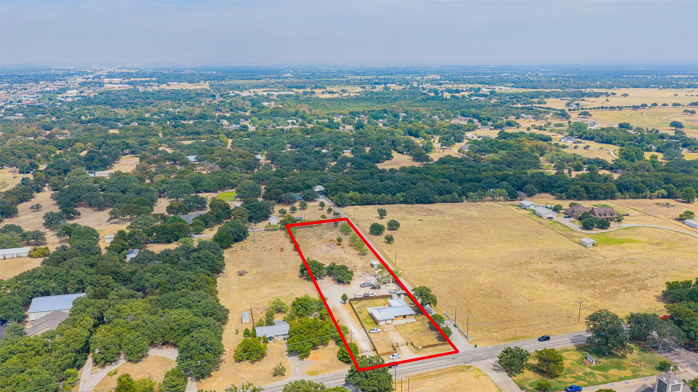 Single Family Residence For Sale in Hood County , 2212 Acton Highway, Granbury, Texas 76049, 4 Bedroom, 2 Bathroom, 2 Garage spaces, 1,824 Sqft, built in 1964, mls#21378865, Real Estate Agent in Granbury, Homes For Sale in Hood county, Homes For Sale in Granbury, Realtor in Granbury Texas, Real Estate Brokerage Independent Realty Texas, Luminita Cordes Realtor