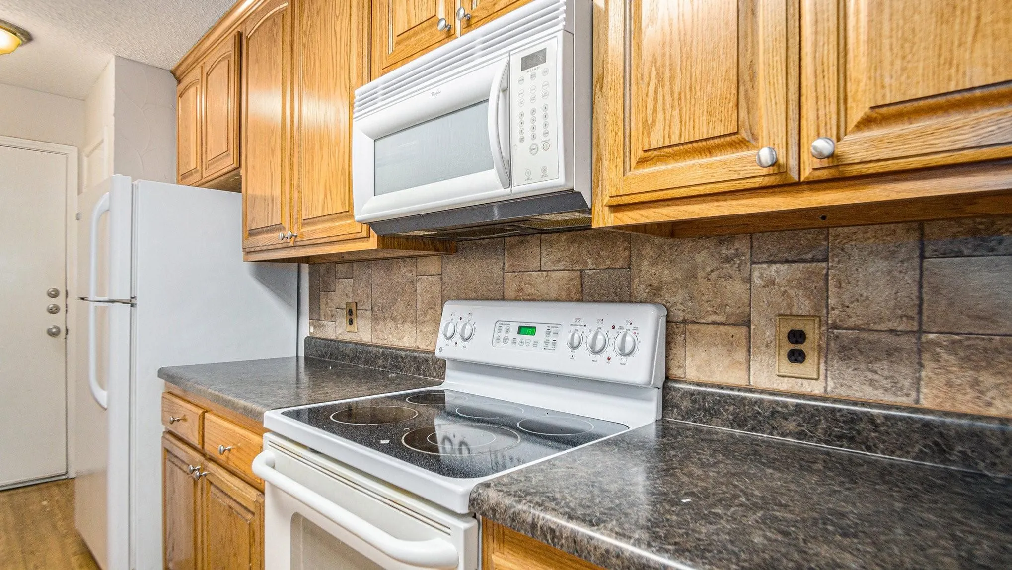 Single Family Residence For Rent in Tarrant County , 6908 Bentley Avenue, Fort Worth, Texas 76137, 3 Bedroom, 2 Bathroom, 2 Garage spaces, 1,529 Sqft, built in 1988, mls#21378868, Real Estate Agent in Fort Worth, Homes For Rent in Tarrant county, Homes For Rent in Fort Worth, Realtor in Fort Worth Texas, Real Estate Brokerage Independent Realty Texas, Luminita Cordes Realtor
