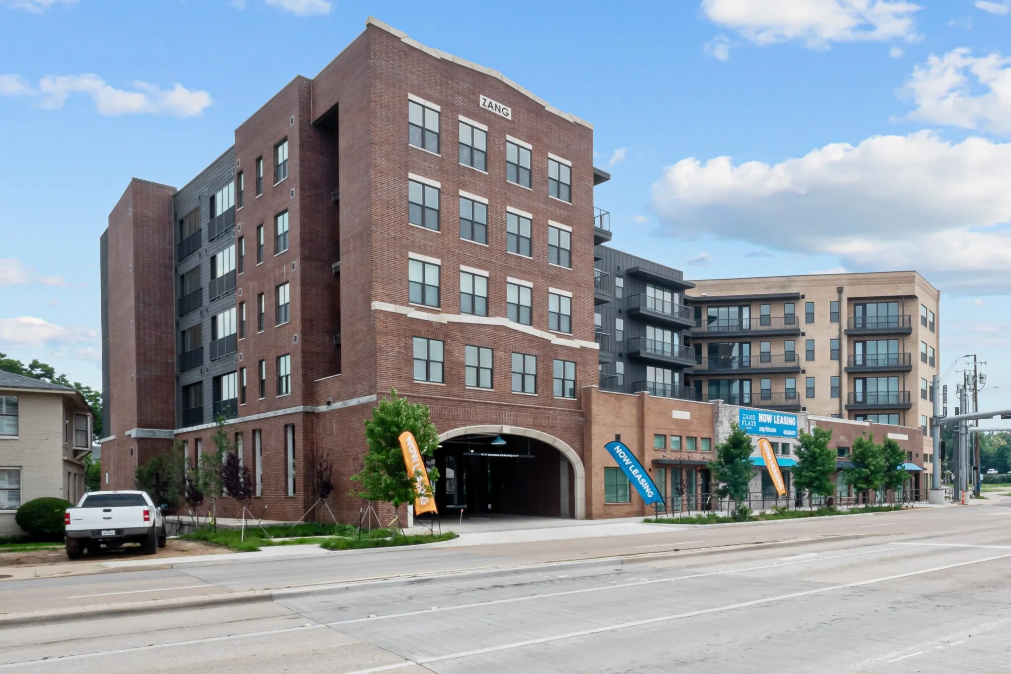 Apartment For Rent in Dallas County , 1100 N Zang Boulevard 503, Dallas, Texas 75203, 1 Bedroom, 1 Bathroom, Garage spaces, 717 Sqft, built in 2023, mls#21378876, Real Estate Agent in Dallas, Homes For Rent in Dallas county, Homes For Rent in Dallas, Realtor in Dallas Texas, Real Estate Brokerage Independent Realty Texas, Luminita Cordes Realtor