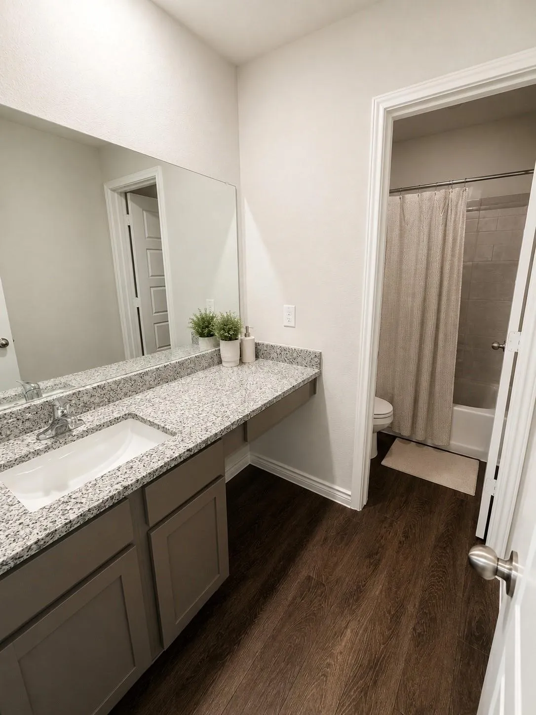 Single Family Residence For Rent in Tarrant County , 9917 Dynamics Drive, Fort Worth, Texas 76131, 4 Bedroom, 3 Bathroom, 2 Garage spaces, 2,051 Sqft, built in 2023, mls#21378882, Real Estate Agent in Fort Worth, Homes For Rent in Tarrant county, Homes For Rent in Fort Worth, Realtor in Fort Worth Texas, Real Estate Brokerage Independent Realty Texas, Luminita Cordes Realtor