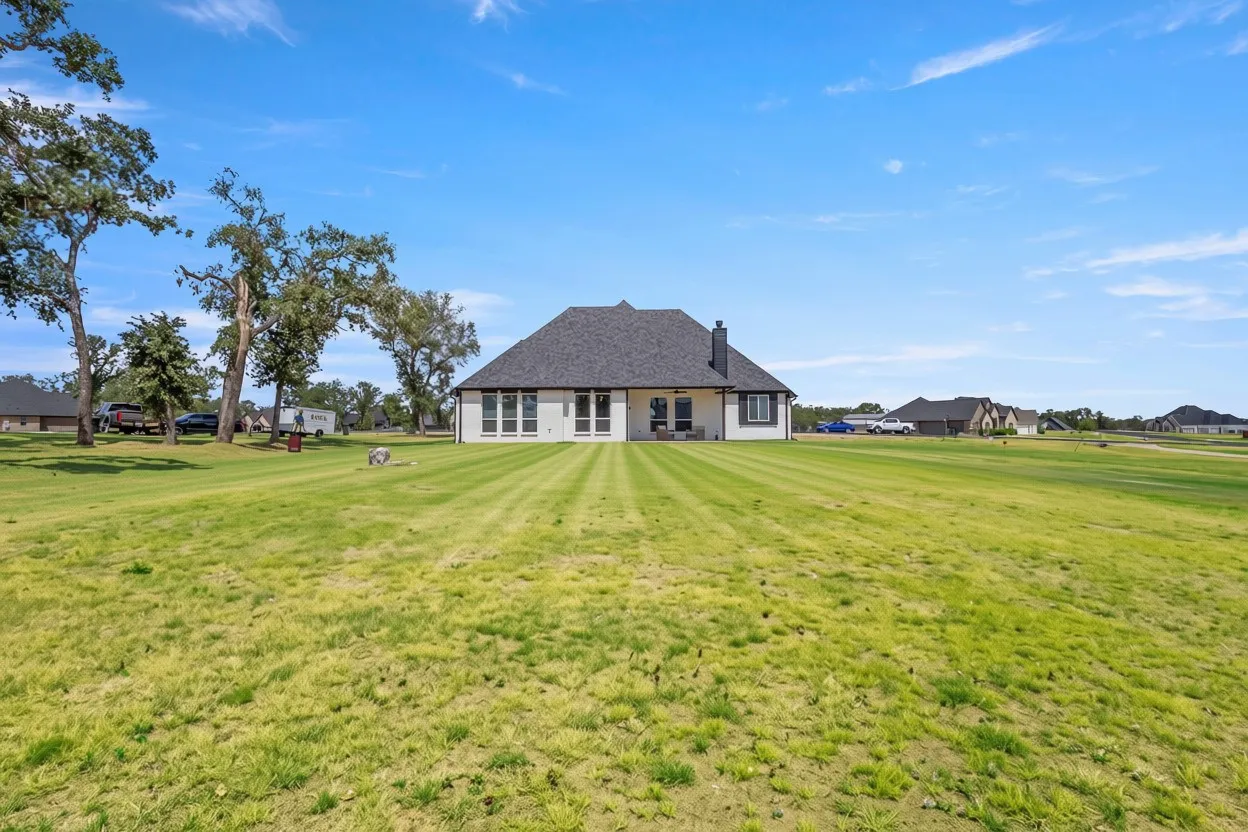Single Family Residence For Sale in Parker County , 149 Clayton Crossing, Springtown, Texas 76082, 4 Bedroom, 2 Bathroom, 2 Garage spaces, 2,126 Sqft, built in 2022, mls#21378557, Real Estate Agent in Springtown, Homes For Sale in Parker county, Homes For Sale in Springtown, Realtor in Springtown Texas, Real Estate Brokerage Independent Realty Texas, Luminita Cordes Realtor