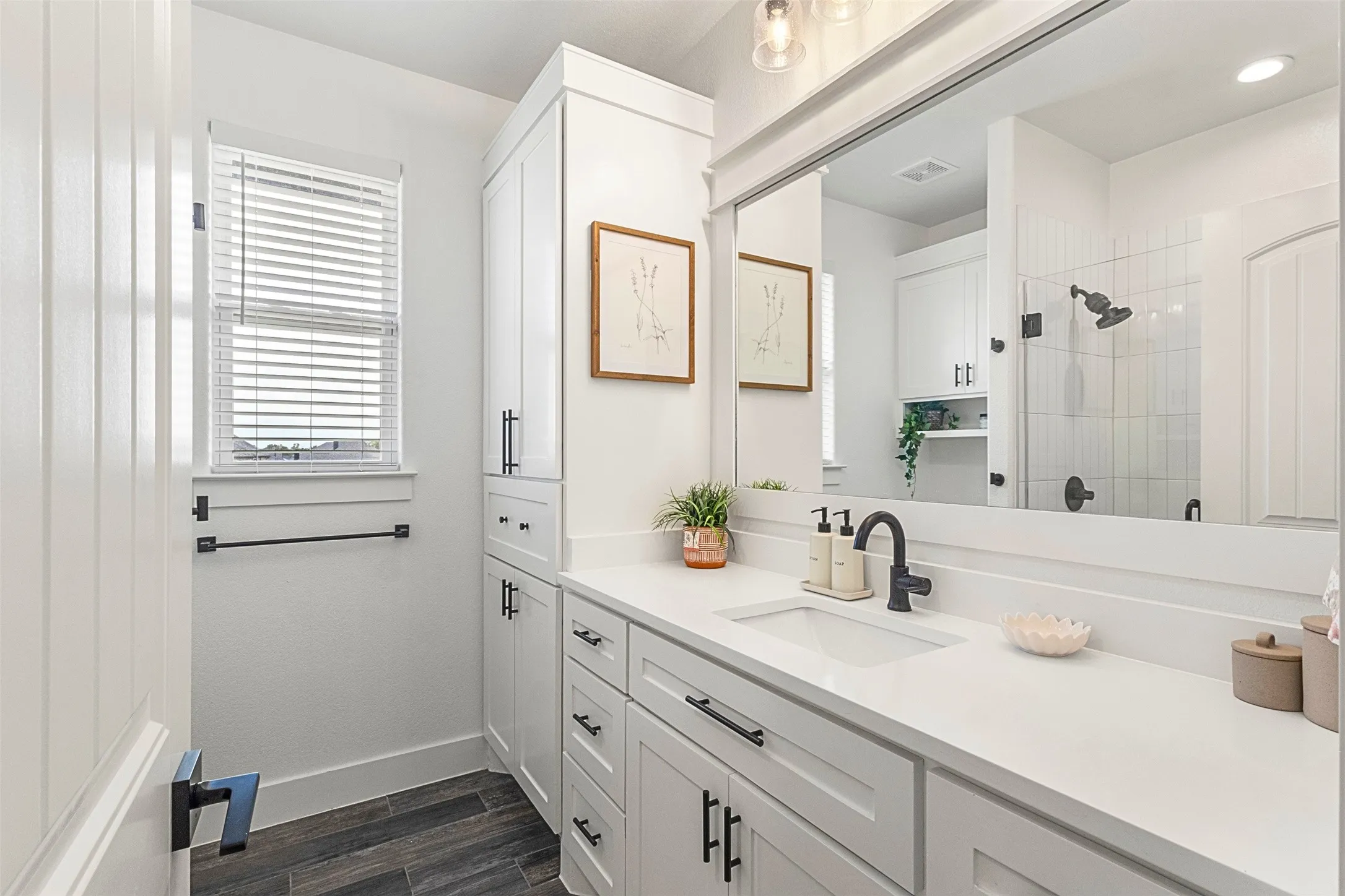 Single Family Residence For Sale in Parker County , 149 Clayton Crossing, Springtown, Texas 76082, 4 Bedroom, 2 Bathroom, 2 Garage spaces, 2,126 Sqft, built in 2022, mls#21378557, Real Estate Agent in Springtown, Homes For Sale in Parker county, Homes For Sale in Springtown, Realtor in Springtown Texas, Real Estate Brokerage Independent Realty Texas, Luminita Cordes Realtor