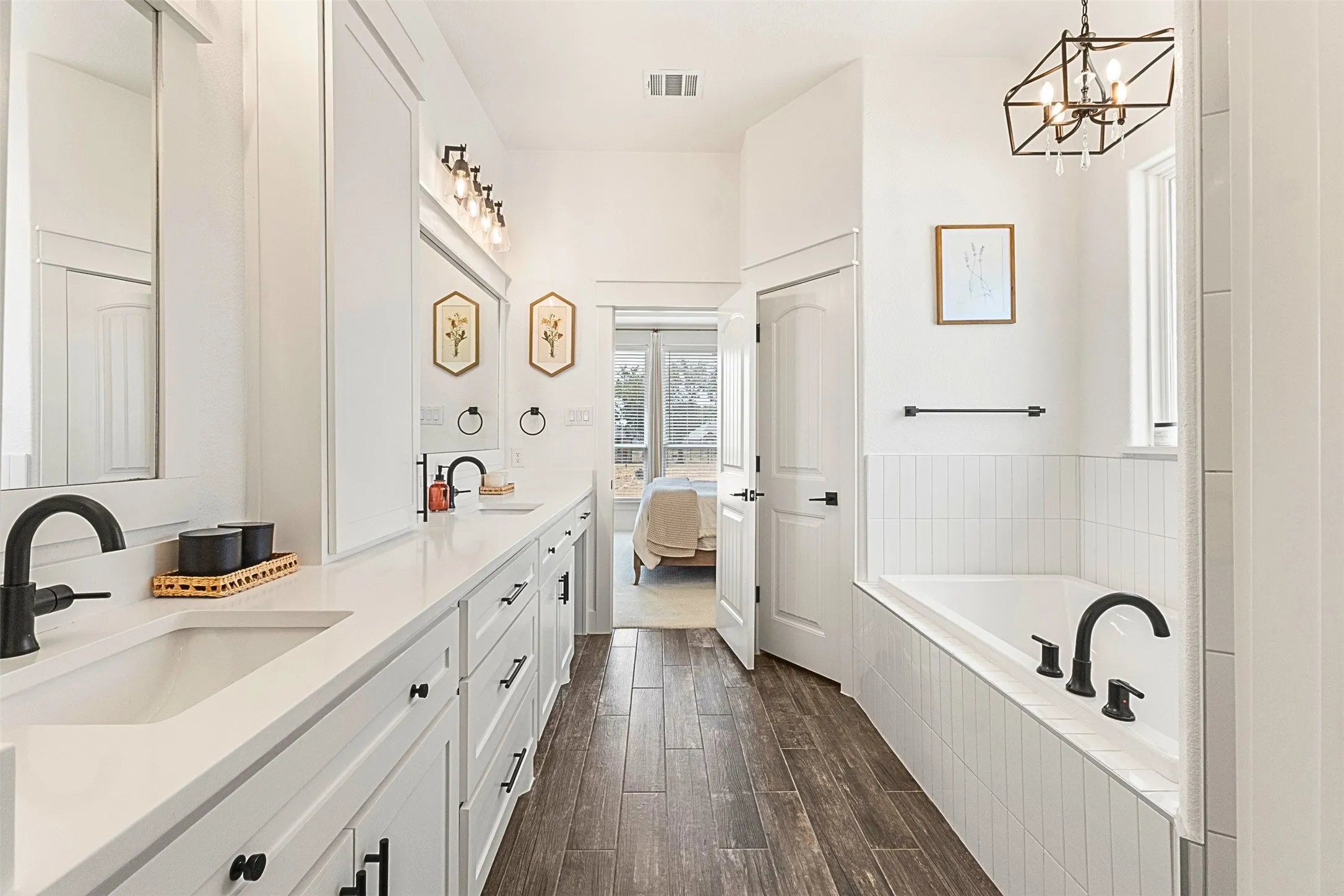 Single Family Residence For Sale in Parker County , 149 Clayton Crossing, Springtown, Texas 76082, 4 Bedroom, 2 Bathroom, 2 Garage spaces, 2,126 Sqft, built in 2022, mls#21378557, Real Estate Agent in Springtown, Homes For Sale in Parker county, Homes For Sale in Springtown, Realtor in Springtown Texas, Real Estate Brokerage Independent Realty Texas, Luminita Cordes Realtor