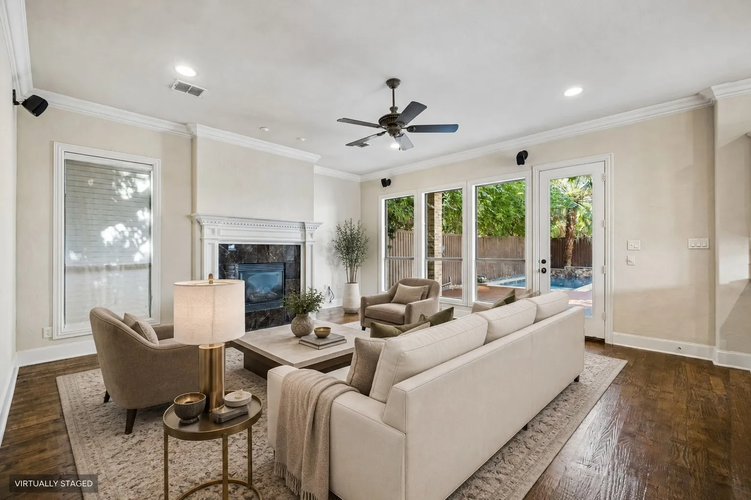 Single Family Residence For Rent in Dallas County , 7202 Casa Loma Avenue, Dallas, Texas 75214, 4 Bedroom, 4 Bathroom, 2 Garage spaces, 2,991 Sqft, built in 2006, mls#21377778, Real Estate Agent in Dallas, Homes For Rent in Dallas county, Homes For Rent in Dallas, Realtor in Dallas Texas, Real Estate Brokerage Independent Realty Texas, Luminita Cordes Realtor
