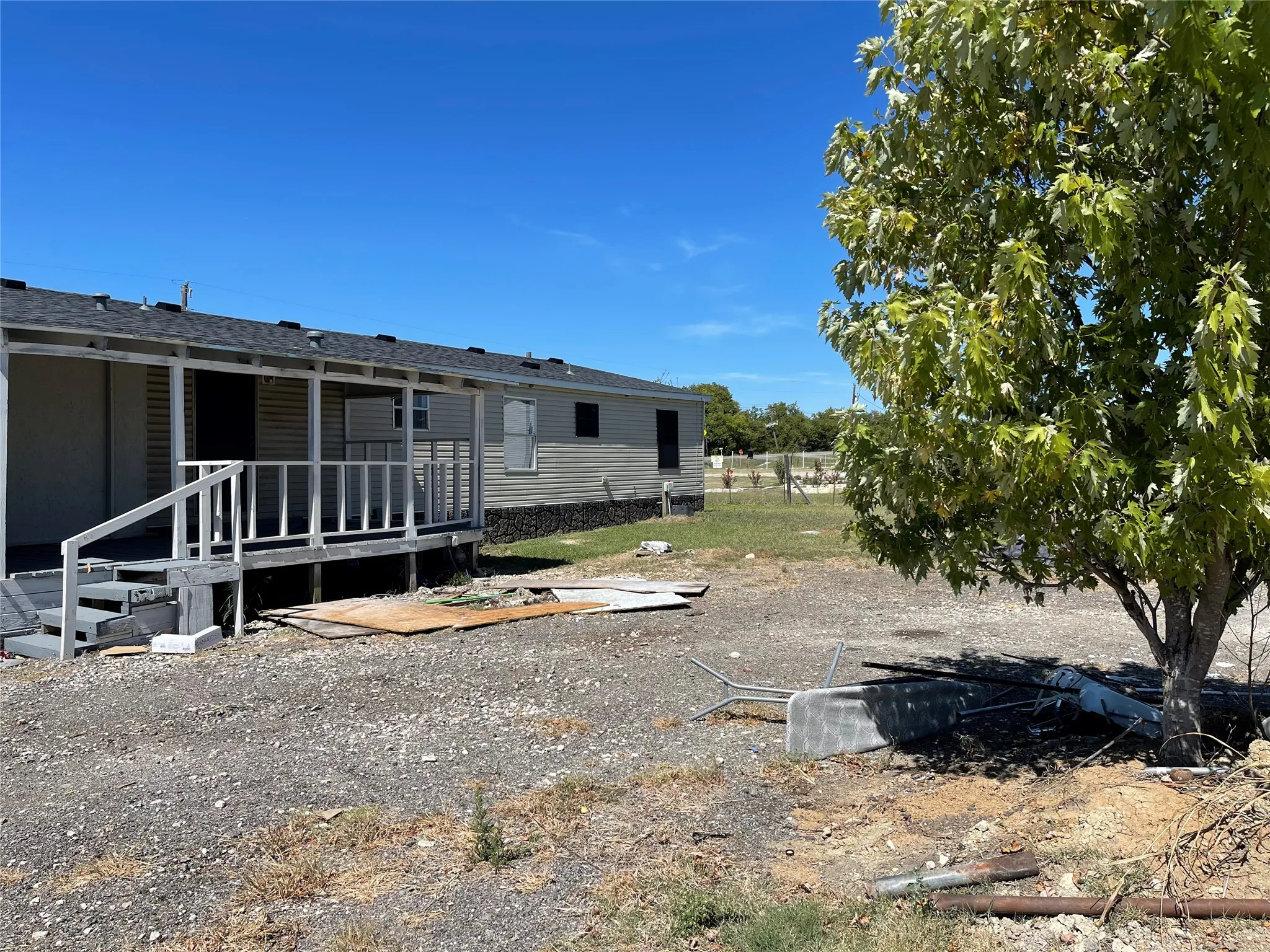Mobile Home For Rent in Rockwall County , 4083 Fm 550, Royse City, Texas 75189, 4 Bedroom, 2 Bathroom, Garage spaces, 1,680 Sqft, built in 2008, mls#21378864, Real Estate Agent in Royse City, Homes For Rent in Rockwall county, Homes For Rent in Royse City, Realtor in Royse City Texas, Real Estate Brokerage Independent Realty Texas, Luminita Cordes Realtor