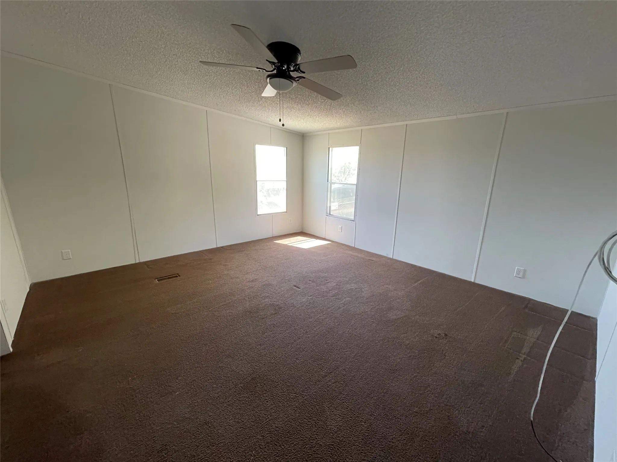 Mobile Home For Rent in Rockwall County , 4083 Fm 550, Royse City, Texas 75189, 4 Bedroom, 2 Bathroom, Garage spaces, 1,680 Sqft, built in 2008, mls#21378864, Real Estate Agent in Royse City, Homes For Rent in Rockwall county, Homes For Rent in Royse City, Realtor in Royse City Texas, Real Estate Brokerage Independent Realty Texas, Luminita Cordes Realtor