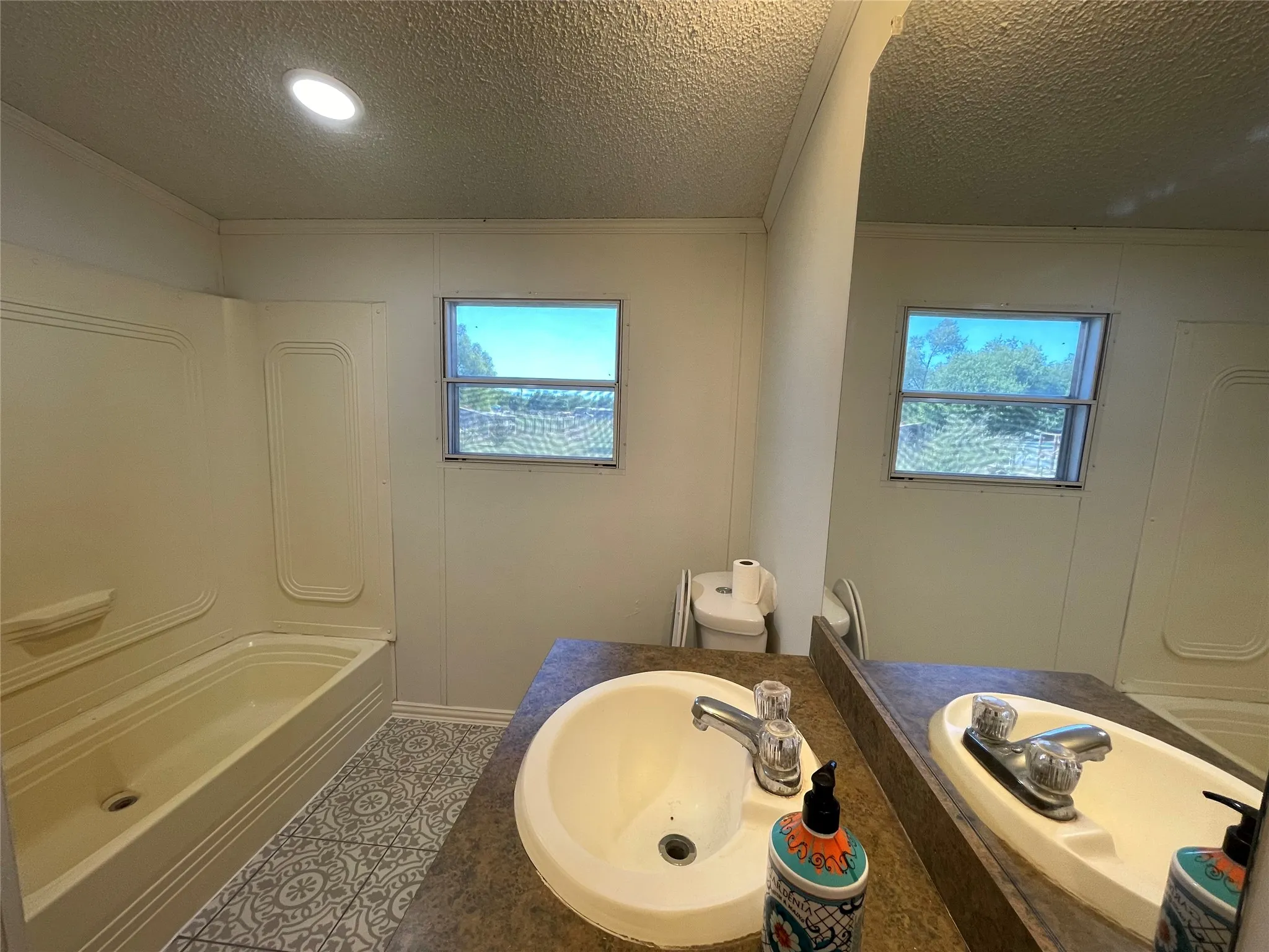 Mobile Home For Rent in Rockwall County , 4083 Fm 550, Royse City, Texas 75189, 4 Bedroom, 2 Bathroom, Garage spaces, 1,680 Sqft, built in 2008, mls#21378864, Real Estate Agent in Royse City, Homes For Rent in Rockwall county, Homes For Rent in Royse City, Realtor in Royse City Texas, Real Estate Brokerage Independent Realty Texas, Luminita Cordes Realtor