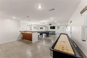 Single Family Residence For Sale in Van Zandt County , 1210 VZ County Road 2316, Canton, Texas 75103, 5 Bedroom, 3 Bathroom, Garage spaces, 3,904 Sqft, built in 1973, mls#21377912, Real Estate Agent in Canton, Homes For Sale in Van Zandt county, Homes For Sale in Canton, Realtor in Canton Texas, Real Estate Brokerage Independent Realty Texas, Luminita Cordes Realtor