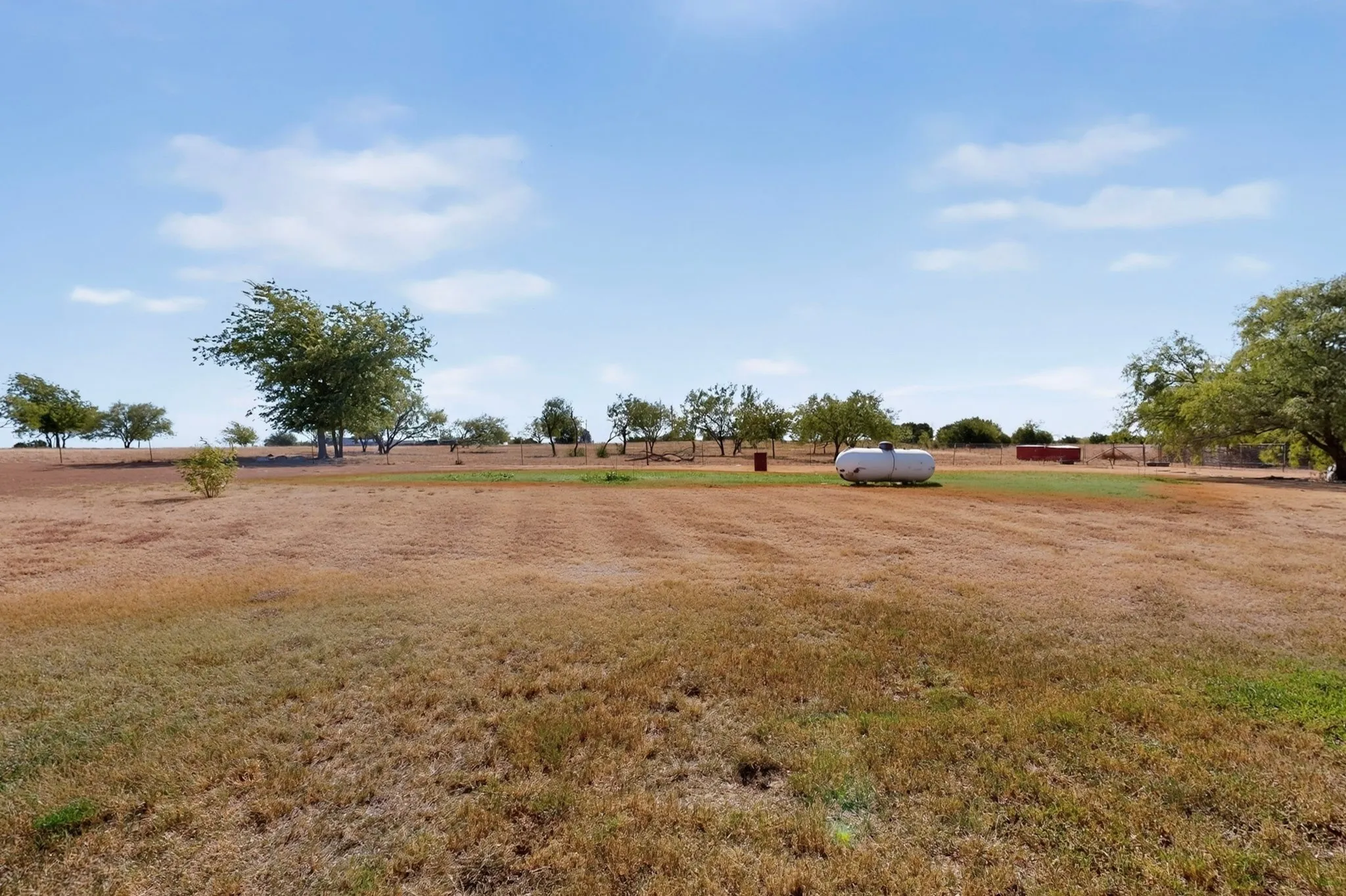 Single Family Residence For Sale in Bosque County , 248 Fm 3118, Clifton, Texas 76634, 3 Bedroom, 2 Bathroom, 6 Garage spaces, 2,343 Sqft, built in 2006, mls#21378321, Real Estate Agent in Clifton, Homes For Sale in Bosque county, Homes For Sale in Clifton, Realtor in Clifton Texas, Real Estate Brokerage Independent Realty Texas, Luminita Cordes Realtor