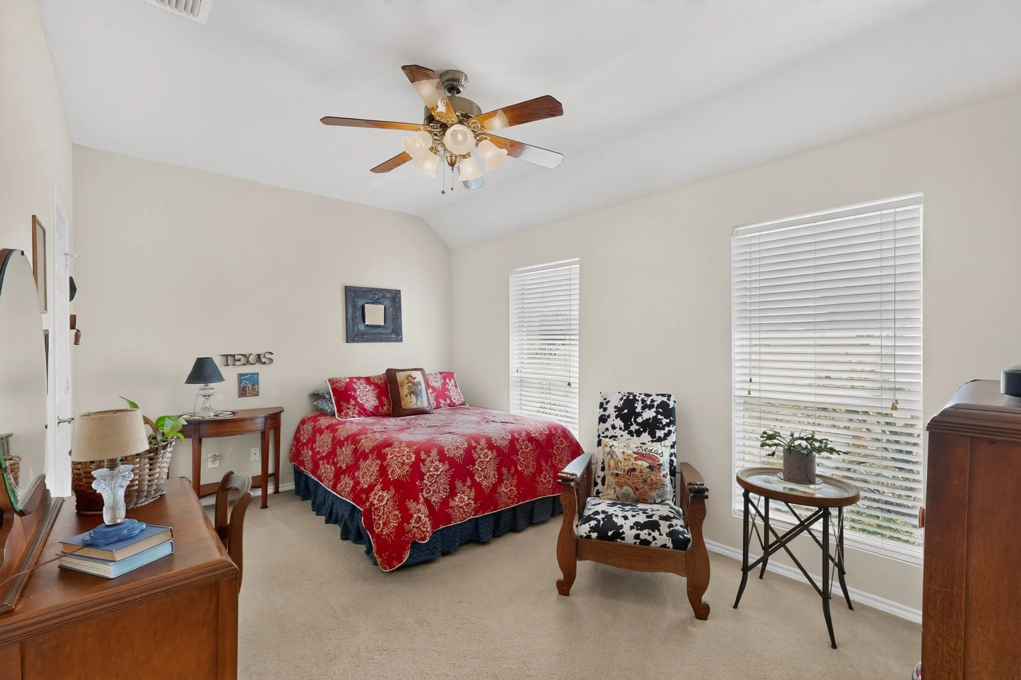 Single Family Residence For Sale in Bosque County , 248 Fm 3118, Clifton, Texas 76634, 3 Bedroom, 2 Bathroom, 6 Garage spaces, 2,343 Sqft, built in 2006, mls#21378321, Real Estate Agent in Clifton, Homes For Sale in Bosque county, Homes For Sale in Clifton, Realtor in Clifton Texas, Real Estate Brokerage Independent Realty Texas, Luminita Cordes Realtor