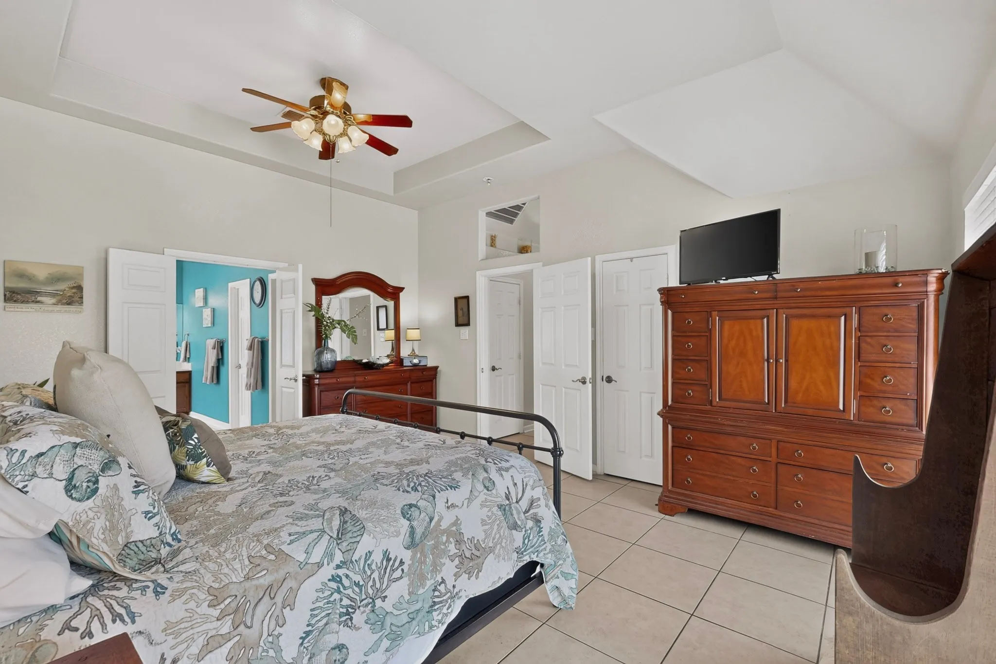 Single Family Residence For Sale in Bosque County , 248 Fm 3118, Clifton, Texas 76634, 3 Bedroom, 2 Bathroom, 6 Garage spaces, 2,343 Sqft, built in 2006, mls#21378321, Real Estate Agent in Clifton, Homes For Sale in Bosque county, Homes For Sale in Clifton, Realtor in Clifton Texas, Real Estate Brokerage Independent Realty Texas, Luminita Cordes Realtor