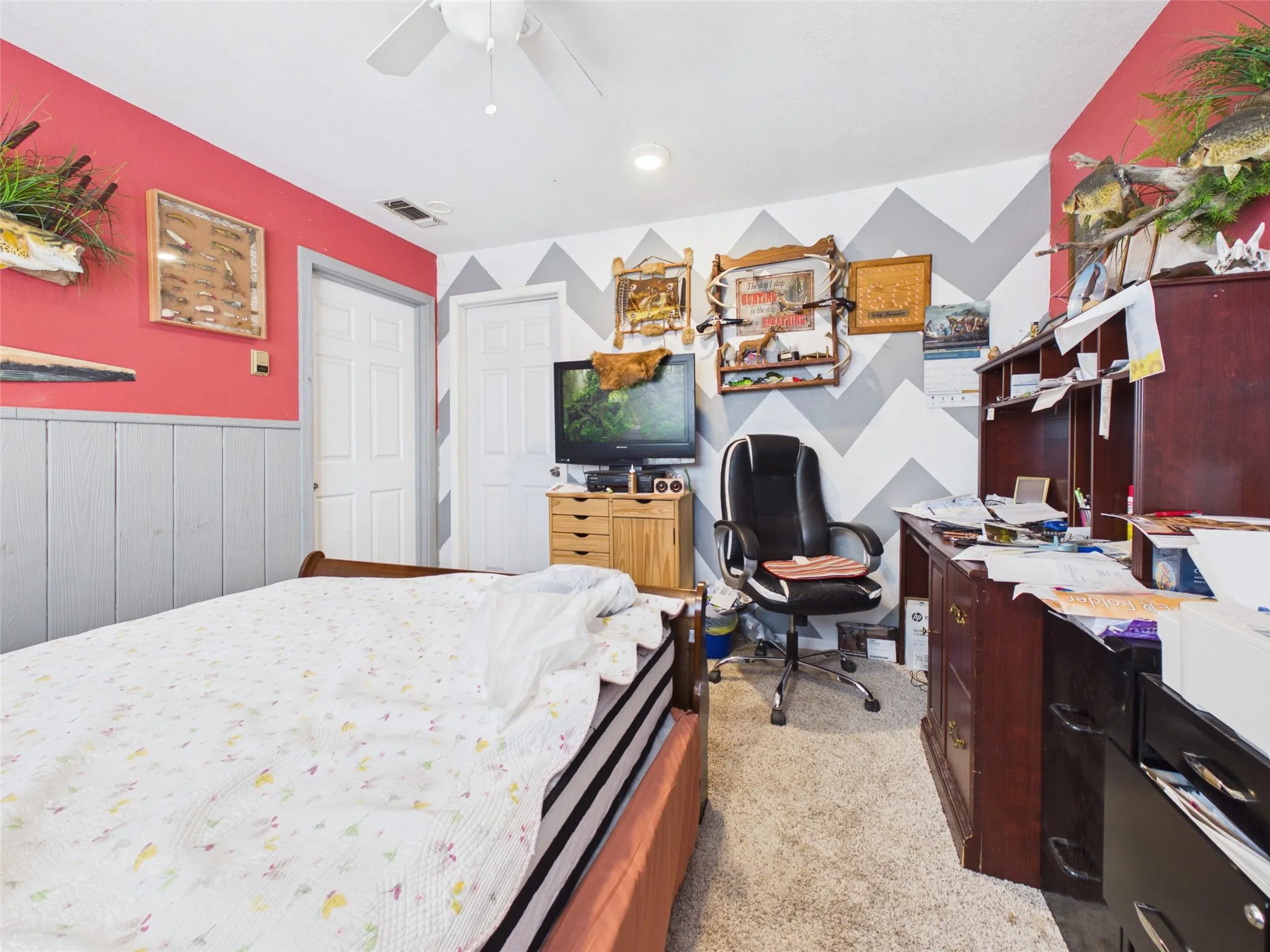 Single Family Residence For Sale in Wichita County , 711 West Avenue, Electra, Texas 76360, 3 Bedroom, 2 Bathroom, Garage spaces, 1,447 Sqft, built in 1955, mls#21378894, Real Estate Agent in Electra, Homes For Sale in Wichita county, Homes For Sale in Electra, Realtor in Electra Texas, Real Estate Brokerage Independent Realty Texas, Luminita Cordes Realtor