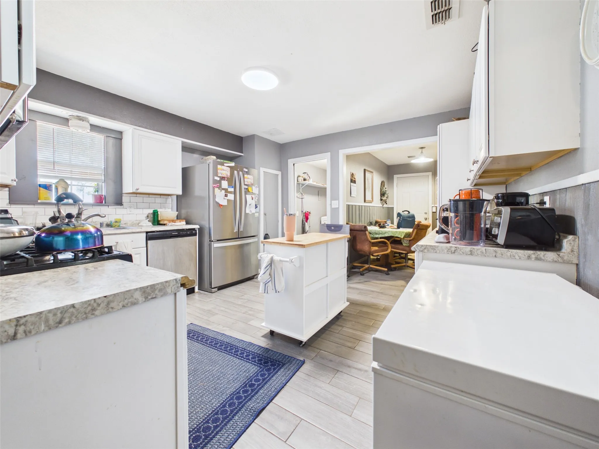 Single Family Residence For Sale in Wichita County , 711 West Avenue, Electra, Texas 76360, 3 Bedroom, 2 Bathroom, Garage spaces, 1,447 Sqft, built in 1955, mls#21378894, Real Estate Agent in Electra, Homes For Sale in Wichita county, Homes For Sale in Electra, Realtor in Electra Texas, Real Estate Brokerage Independent Realty Texas, Luminita Cordes Realtor