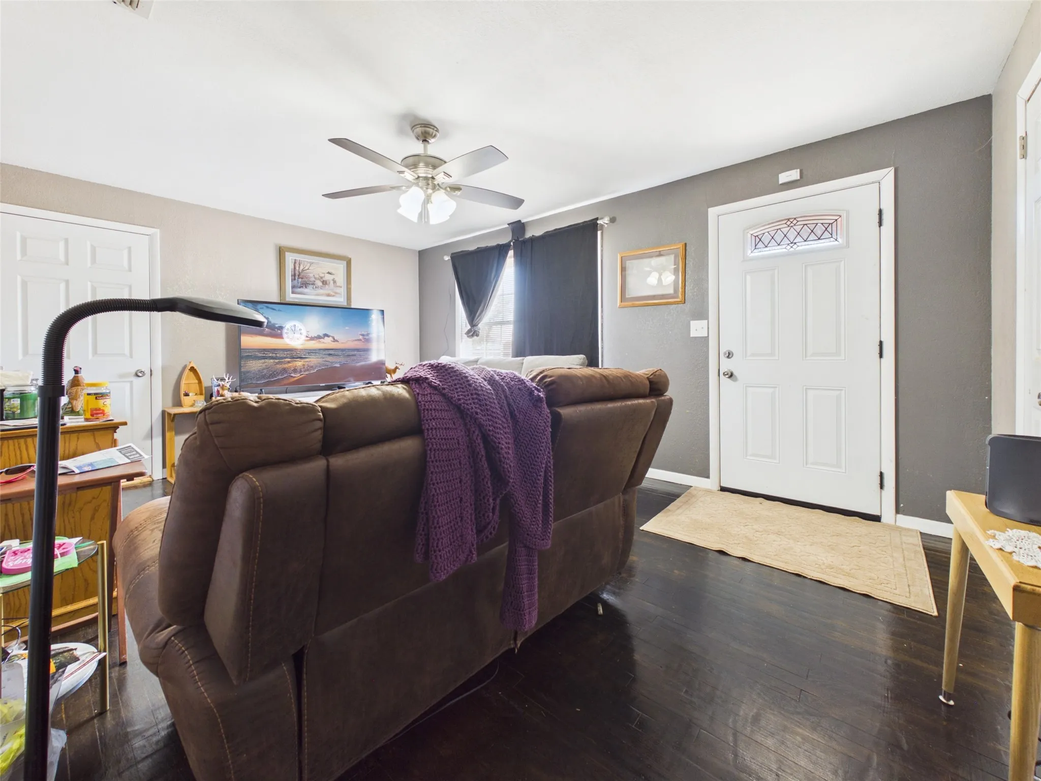 Single Family Residence For Sale in Wichita County , 711 West Avenue, Electra, Texas 76360, 3 Bedroom, 2 Bathroom, Garage spaces, 1,447 Sqft, built in 1955, mls#21378894, Real Estate Agent in Electra, Homes For Sale in Wichita county, Homes For Sale in Electra, Realtor in Electra Texas, Real Estate Brokerage Independent Realty Texas, Luminita Cordes Realtor