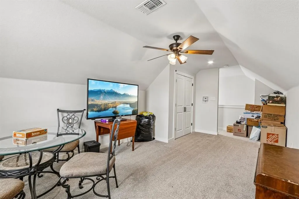 Single Family Residence For Sale in Grayson County , 114 Prairie Meadow Lane, Pottsboro, Texas 75076, 3 Bedroom, 2 Bathroom, 2 Garage spaces, 1,986 Sqft, built in 2020, mls#21374021, Real Estate Agent in Pottsboro, Homes For Sale in Grayson county, Homes For Sale in Pottsboro, Realtor in Pottsboro Texas, Real Estate Brokerage Independent Realty Texas, Luminita Cordes Realtor
