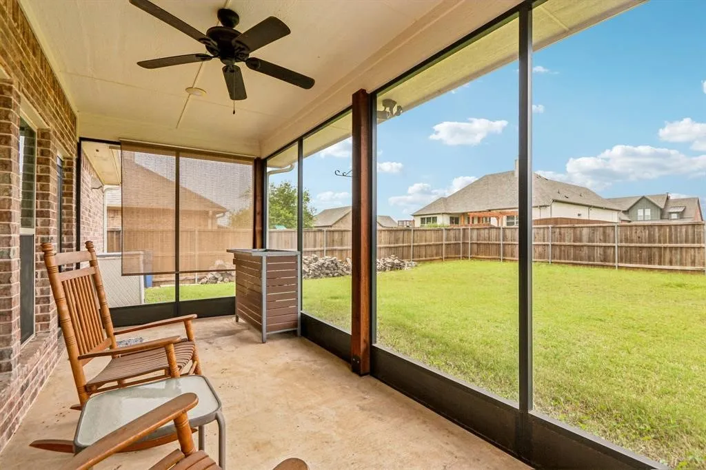 Single Family Residence For Sale in Grayson County , 114 Prairie Meadow Lane, Pottsboro, Texas 75076, 3 Bedroom, 2 Bathroom, 2 Garage spaces, 1,986 Sqft, built in 2020, mls#21374021, Real Estate Agent in Pottsboro, Homes For Sale in Grayson county, Homes For Sale in Pottsboro, Realtor in Pottsboro Texas, Real Estate Brokerage Independent Realty Texas, Luminita Cordes Realtor