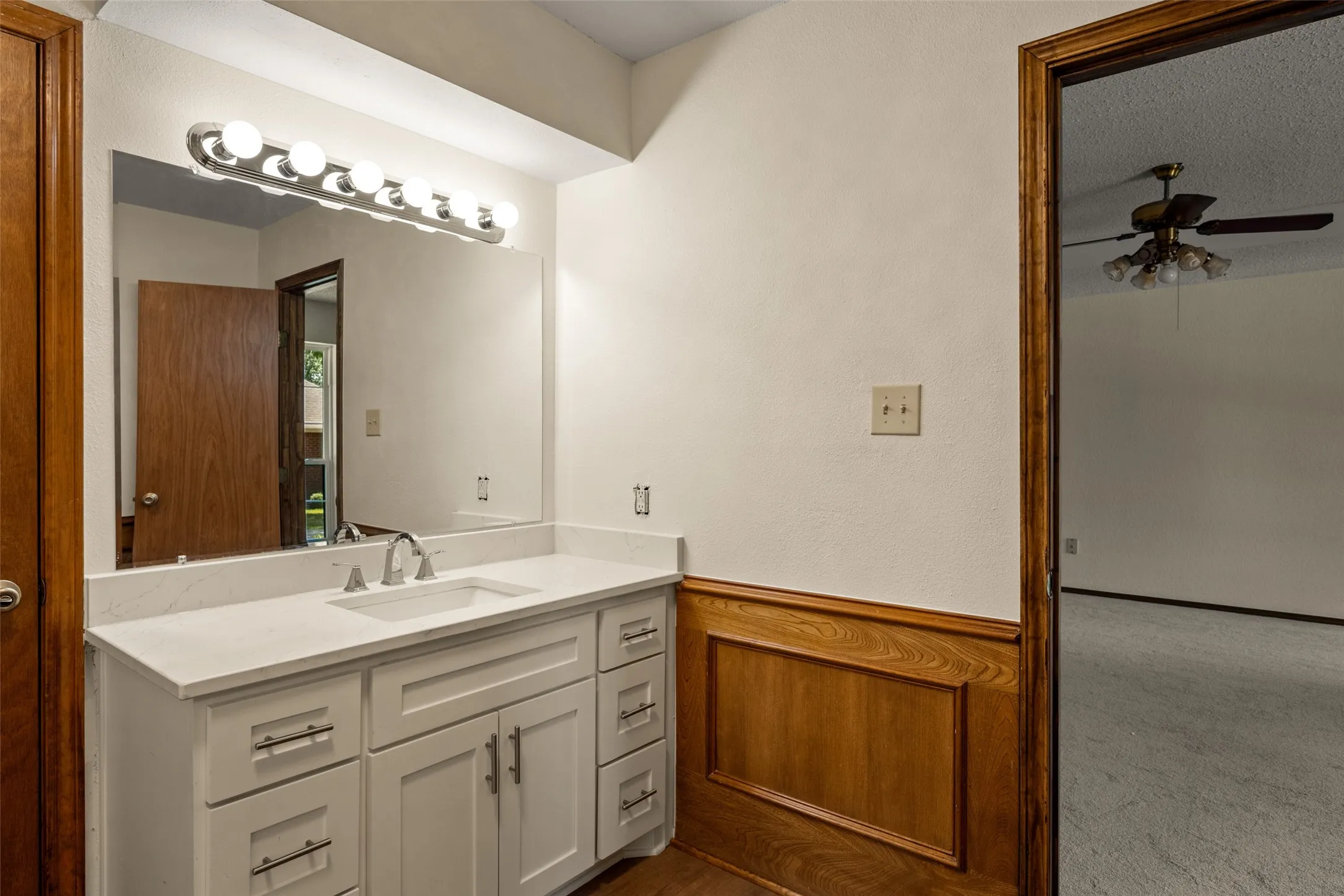 Single Family Residence For Sale in Hunt County , 2206 Meadowview Drive, Caddo Mills, Texas 75135, 3 Bedroom, 4 Bathroom, 3 Garage spaces, 2,471 Sqft, built in 1985, mls#21376108, Real Estate Agent in Caddo Mills, Homes For Sale in Hunt county, Homes For Sale in Caddo Mills, Realtor in Caddo Mills Texas, Real Estate Brokerage Independent Realty Texas, Luminita Cordes Realtor