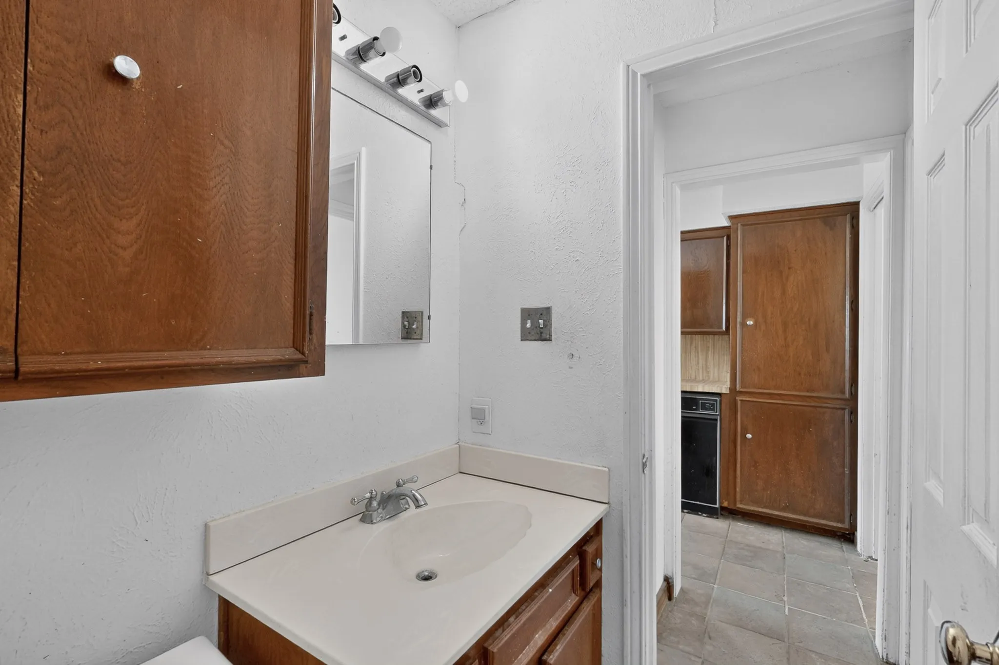 Single Family Residence For Sale in Dallas County , 7316 N Stone Meadow Circle, Rowlett, Texas 75088, 3 Bedroom, 3 Bathroom, 2 Garage spaces, 2,127 Sqft, built in 1973, mls#21378928, Real Estate Agent in Rowlett, Homes For Sale in Dallas county, Homes For Sale in Rowlett, Realtor in Rowlett Texas, Real Estate Brokerage Independent Realty Texas, Luminita Cordes Realtor