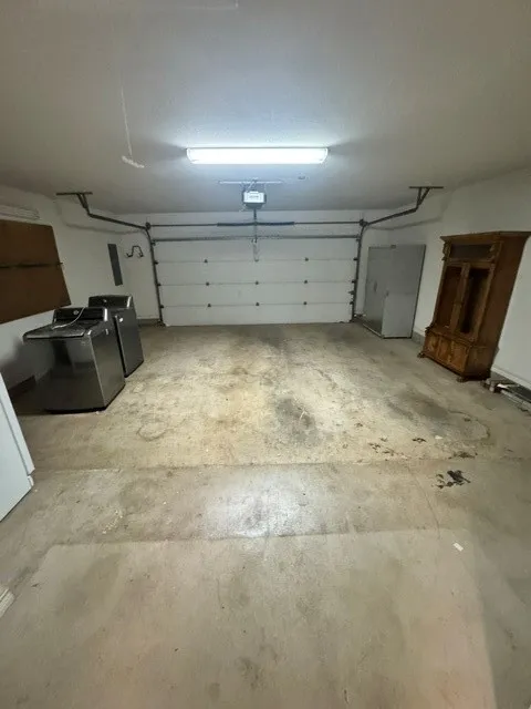 Single Family Residence For Rent in Taylor County , 1509 Saddle Lakes Drive, Abilene, Texas 79602, 3 Bedroom, 2 Bathroom, 2 Garage spaces, 2,050 Sqft, built in 1999, mls#21378932, Real Estate Agent in Abilene, Homes For Rent in Taylor county, Homes For Rent in Abilene, Realtor in Abilene Texas, Real Estate Brokerage Independent Realty Texas, Luminita Cordes Realtor