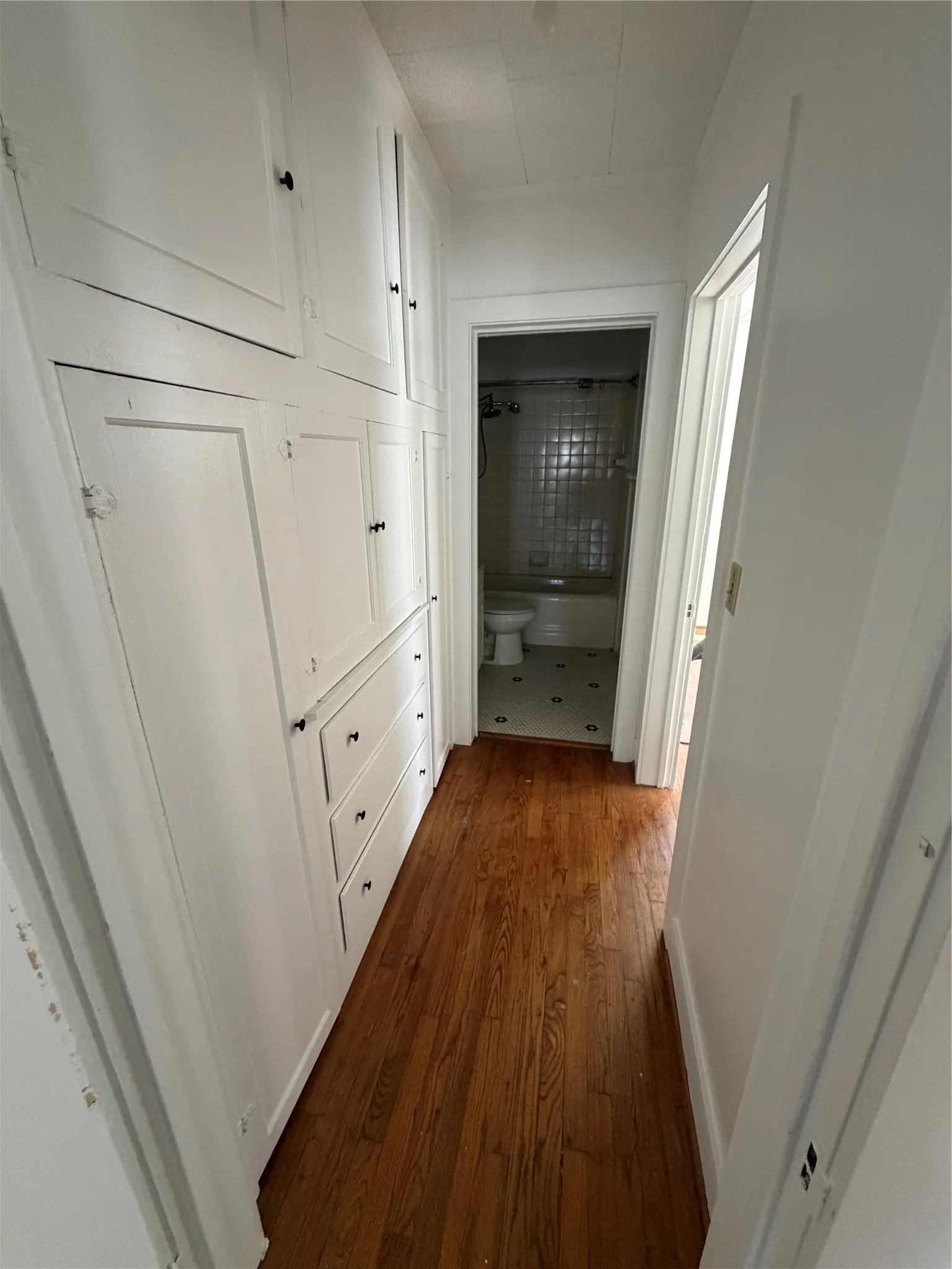 Duplex For Sale in Tarrant County , 3207 Odessa Avenue, Fort Worth, Texas 76109, 2 Bedroom, 2 Bathroom, Garage spaces, 0 Sqft, built in 1930, mls#21378682, Real Estate Agent in Fort Worth, Homes For Sale in Tarrant county, Homes For Sale in Fort Worth, Realtor in Fort Worth Texas, Real Estate Brokerage Independent Realty Texas, Luminita Cordes Realtor
