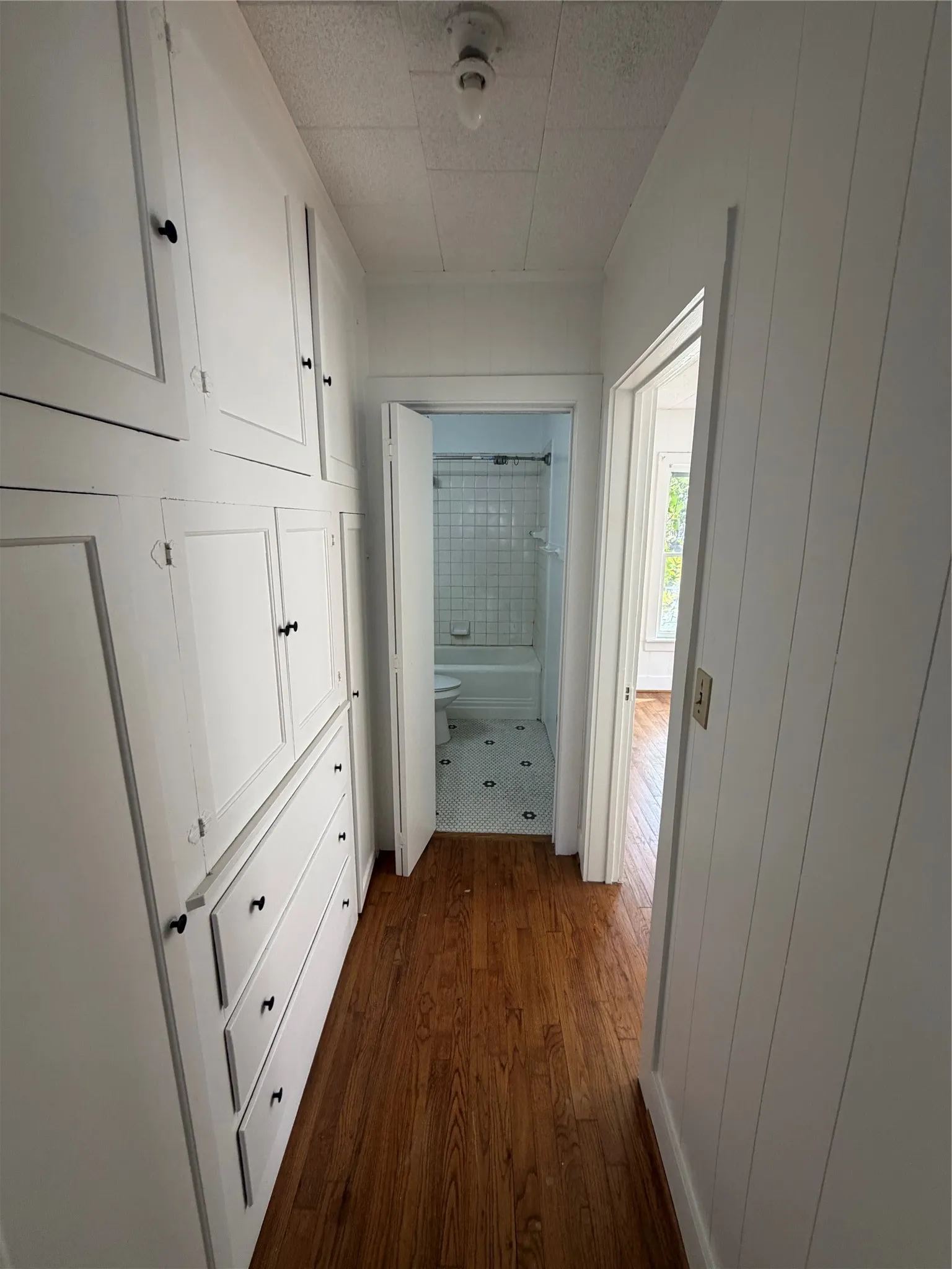 Duplex For Sale in Tarrant County , 3207 Odessa Avenue, Fort Worth, Texas 76109, 2 Bedroom, 2 Bathroom, Garage spaces, 0 Sqft, built in 1930, mls#21378682, Real Estate Agent in Fort Worth, Homes For Sale in Tarrant county, Homes For Sale in Fort Worth, Realtor in Fort Worth Texas, Real Estate Brokerage Independent Realty Texas, Luminita Cordes Realtor