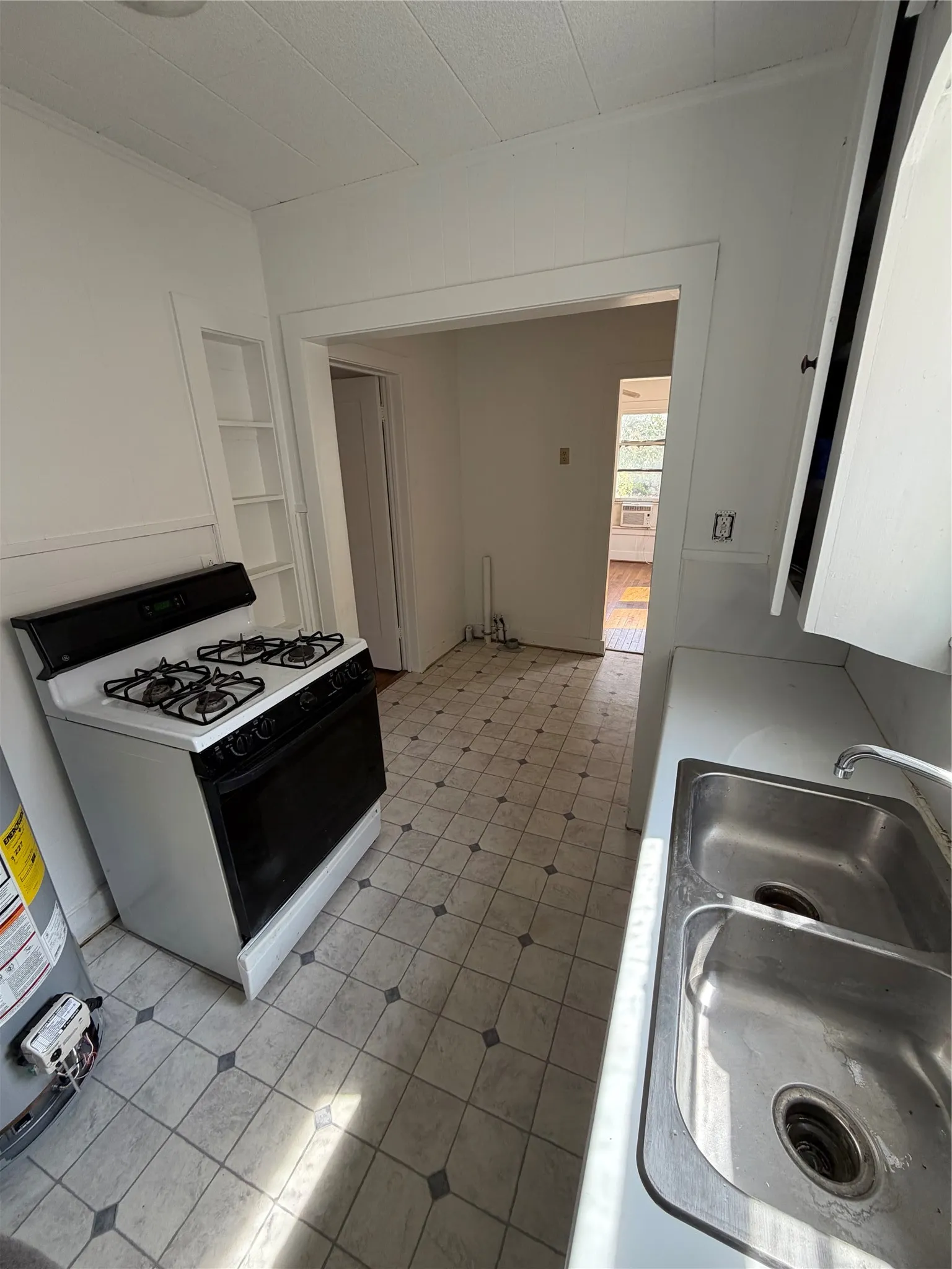 Duplex For Sale in Tarrant County , 3207 Odessa Avenue, Fort Worth, Texas 76109, 2 Bedroom, 2 Bathroom, Garage spaces, 0 Sqft, built in 1930, mls#21378682, Real Estate Agent in Fort Worth, Homes For Sale in Tarrant county, Homes For Sale in Fort Worth, Realtor in Fort Worth Texas, Real Estate Brokerage Independent Realty Texas, Luminita Cordes Realtor