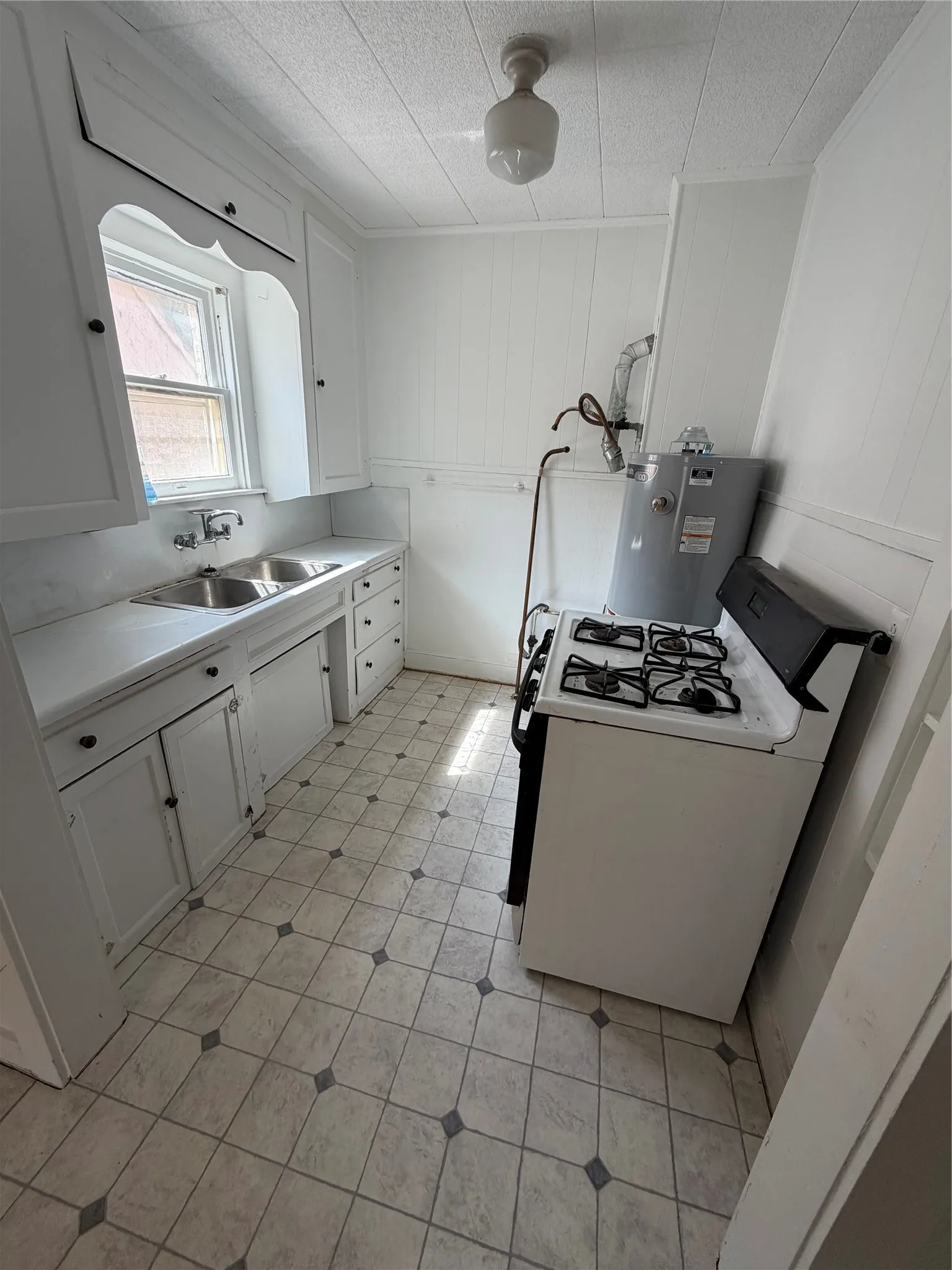 Duplex For Sale in Tarrant County , 3207 Odessa Avenue, Fort Worth, Texas 76109, 2 Bedroom, 2 Bathroom, Garage spaces, 0 Sqft, built in 1930, mls#21378682, Real Estate Agent in Fort Worth, Homes For Sale in Tarrant county, Homes For Sale in Fort Worth, Realtor in Fort Worth Texas, Real Estate Brokerage Independent Realty Texas, Luminita Cordes Realtor