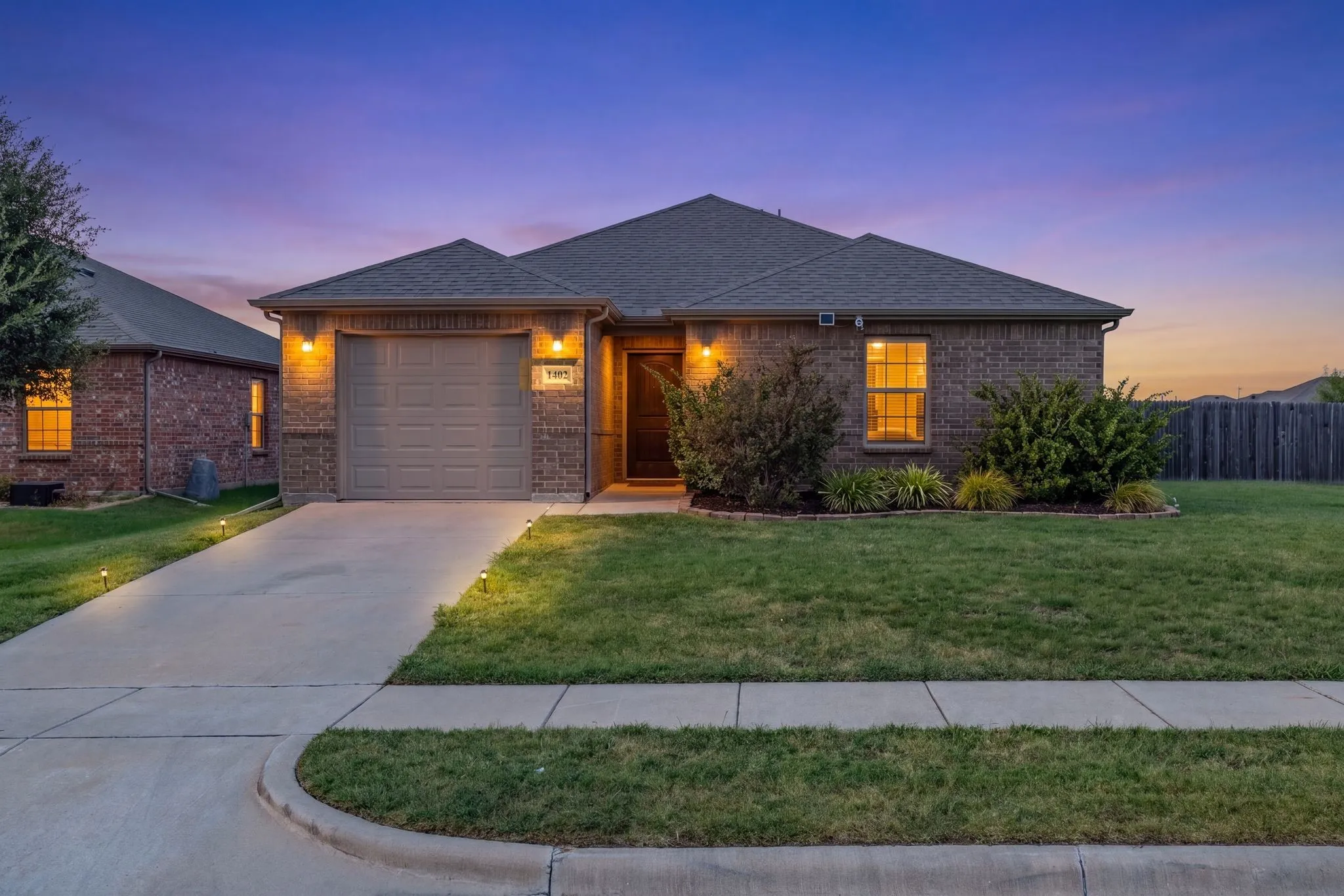 Single Family Residence For Sale in Hunt County , 1402 Warringwood Drive, Greenville, Texas 75402, 3 Bedroom, 2 Bathroom, 1 Garage spaces, 1,187 Sqft, built in 2020, mls#21378925, Real Estate Agent in Greenville, Homes For Sale in Hunt county, Homes For Sale in Greenville, Realtor in Greenville Texas, Real Estate Brokerage Independent Realty Texas, Luminita Cordes Realtor