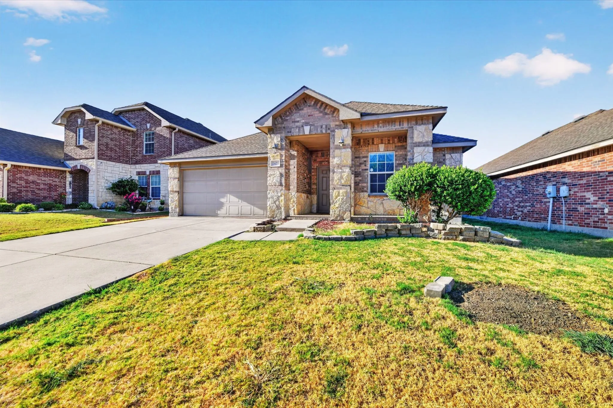Single Family Residence For Rent in Tarrant County , 2425 Grand Rapids Drive, Fort Worth, Texas 76177, 4 Bedroom, 2 Bathroom, 2 Garage spaces, 2,080 Sqft, built in 2009, mls#21378935, Real Estate Agent in Fort Worth, Homes For Rent in Tarrant county, Homes For Rent in Fort Worth, Realtor in Fort Worth Texas, Real Estate Brokerage Independent Realty Texas, Luminita Cordes Realtor