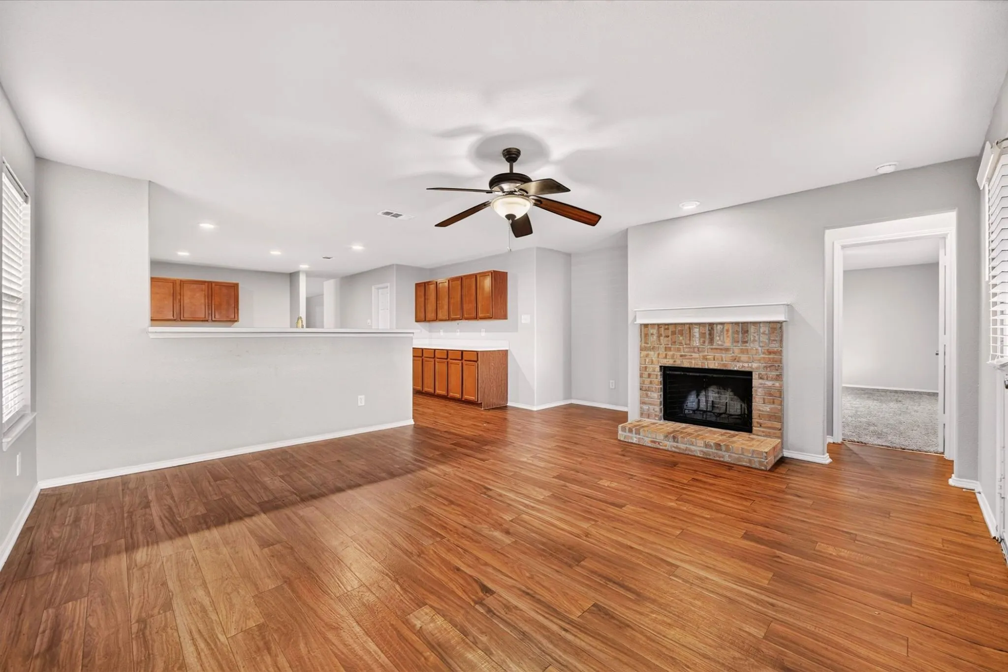 Single Family Residence For Rent in Tarrant County , 2425 Grand Rapids Drive, Fort Worth, Texas 76177, 4 Bedroom, 2 Bathroom, 2 Garage spaces, 2,080 Sqft, built in 2009, mls#21378935, Real Estate Agent in Fort Worth, Homes For Rent in Tarrant county, Homes For Rent in Fort Worth, Realtor in Fort Worth Texas, Real Estate Brokerage Independent Realty Texas, Luminita Cordes Realtor