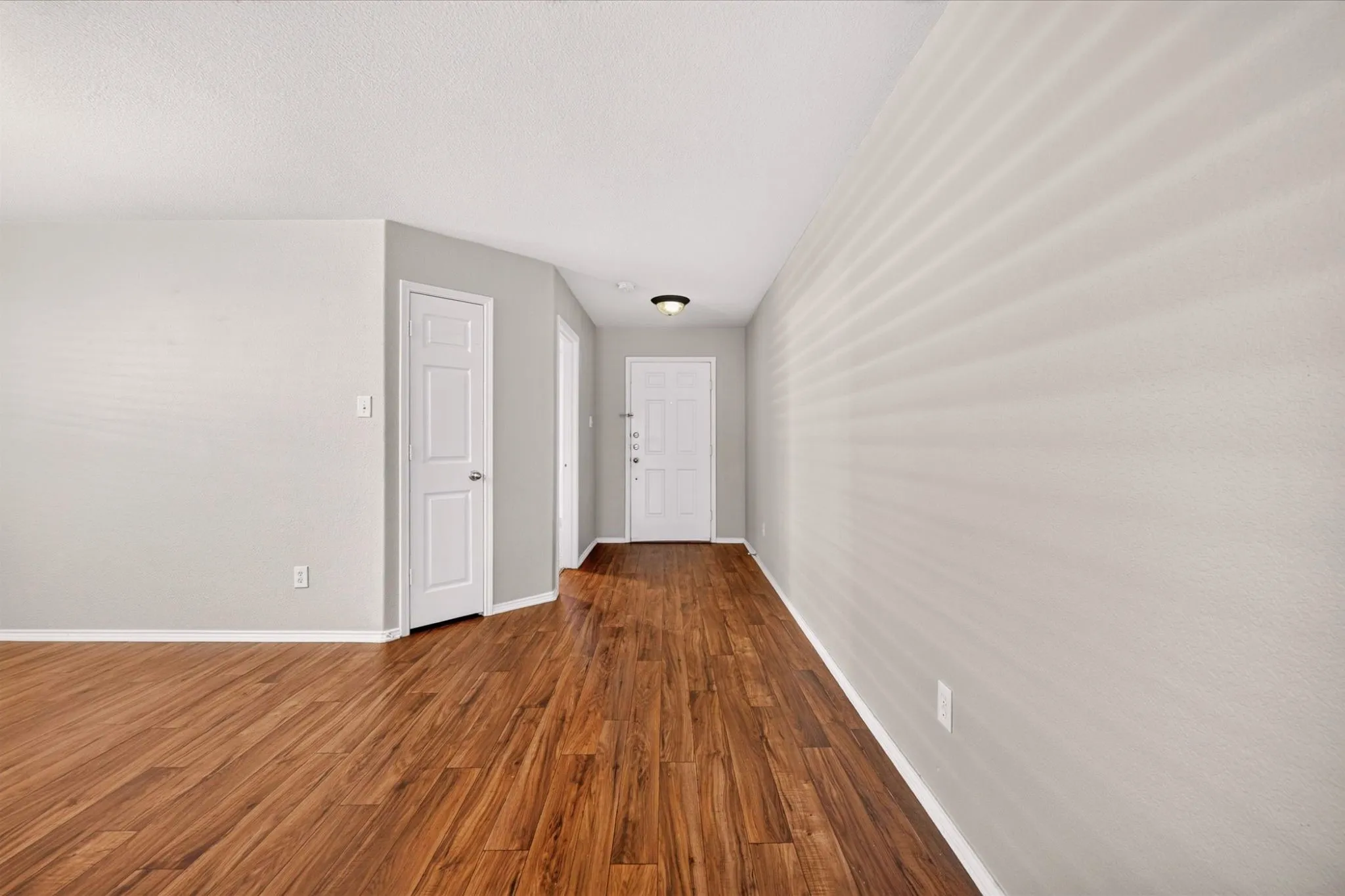 Single Family Residence For Rent in Tarrant County , 2425 Grand Rapids Drive, Fort Worth, Texas 76177, 4 Bedroom, 2 Bathroom, 2 Garage spaces, 2,080 Sqft, built in 2009, mls#21378935, Real Estate Agent in Fort Worth, Homes For Rent in Tarrant county, Homes For Rent in Fort Worth, Realtor in Fort Worth Texas, Real Estate Brokerage Independent Realty Texas, Luminita Cordes Realtor