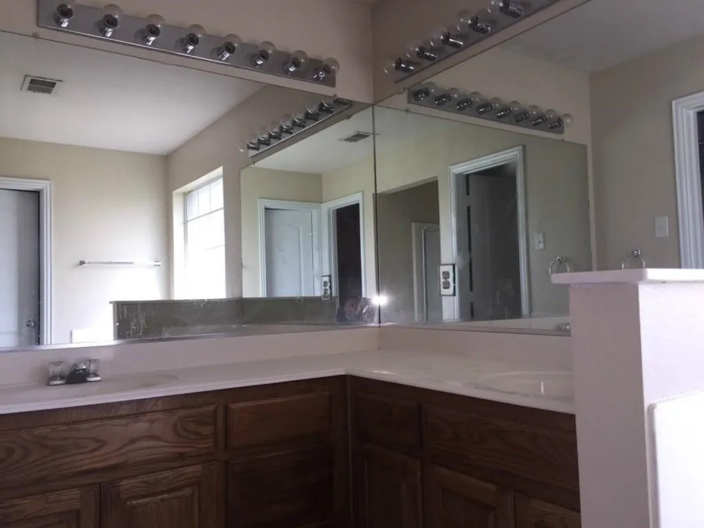Single Family Residence For Rent in Kaufman County , 900 E Buffalo Street, Forney, Texas 75126, 3 Bedroom, 2 Bathroom, 2 Garage spaces, 1,462 Sqft, built in 2003, mls#21378943, Real Estate Agent in Forney, Homes For Rent in Kaufman county, Homes For Rent in Forney, Realtor in Forney Texas, Real Estate Brokerage Independent Realty Texas, Luminita Cordes Realtor