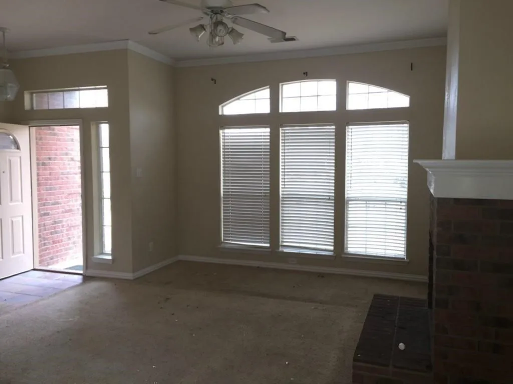 Single Family Residence For Rent in Kaufman County , 900 E Buffalo Street, Forney, Texas 75126, 3 Bedroom, 2 Bathroom, 2 Garage spaces, 1,462 Sqft, built in 2003, mls#21378943, Real Estate Agent in Forney, Homes For Rent in Kaufman county, Homes For Rent in Forney, Realtor in Forney Texas, Real Estate Brokerage Independent Realty Texas, Luminita Cordes Realtor