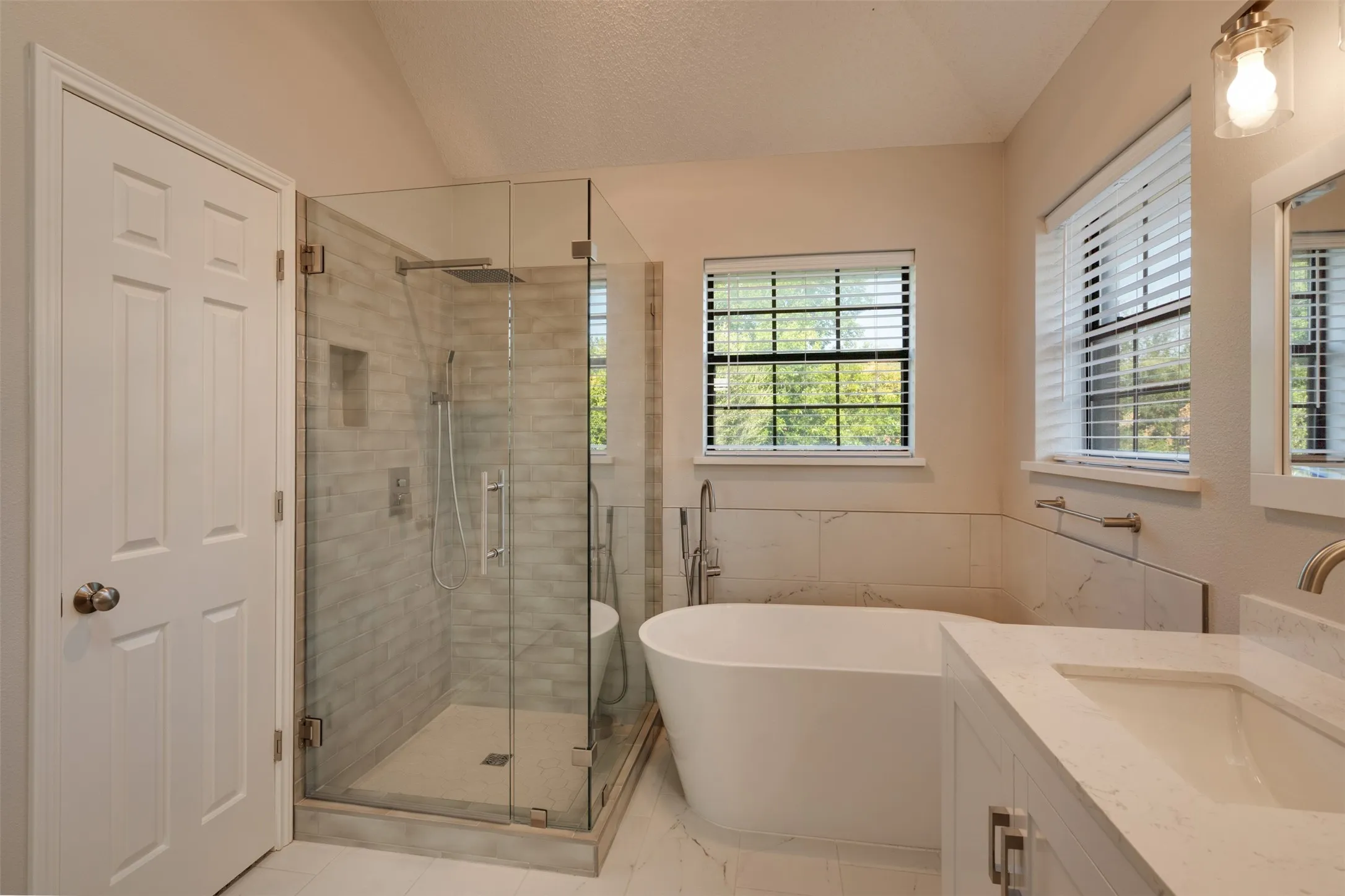 Single Family Residence For Sale in Wichita County , 4316 Grants Glen, Wichita Falls, Texas 76309, 3 Bedroom, 3 Bathroom, 2 Garage spaces, 2,460 Sqft, built in 1990, mls#21378768, Real Estate Agent in Wichita Falls, Homes For Sale in Wichita county, Homes For Sale in Wichita Falls, Realtor in Wichita Falls Texas, Real Estate Brokerage Independent Realty Texas, Luminita Cordes Realtor