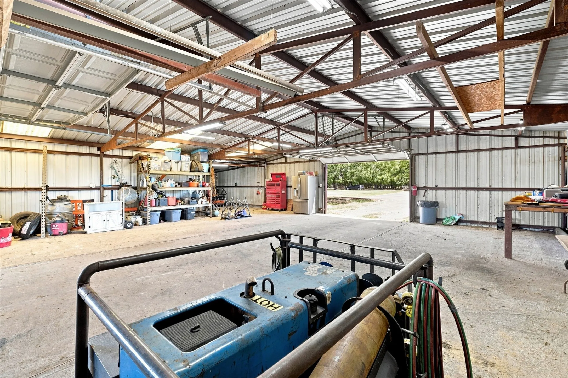 Farm For Sale in Hunt County , 2635 County Road 2168, Caddo Mills, Texas 75135, 3 Bedroom, 3 Bathroom, Garage spaces, 2,400 Sqft, built in 2009, mls#21378067, Real Estate Agent in Caddo Mills, Homes For Sale in Hunt county, Homes For Sale in Caddo Mills, Realtor in Caddo Mills Texas, Real Estate Brokerage Independent Realty Texas, Luminita Cordes Realtor