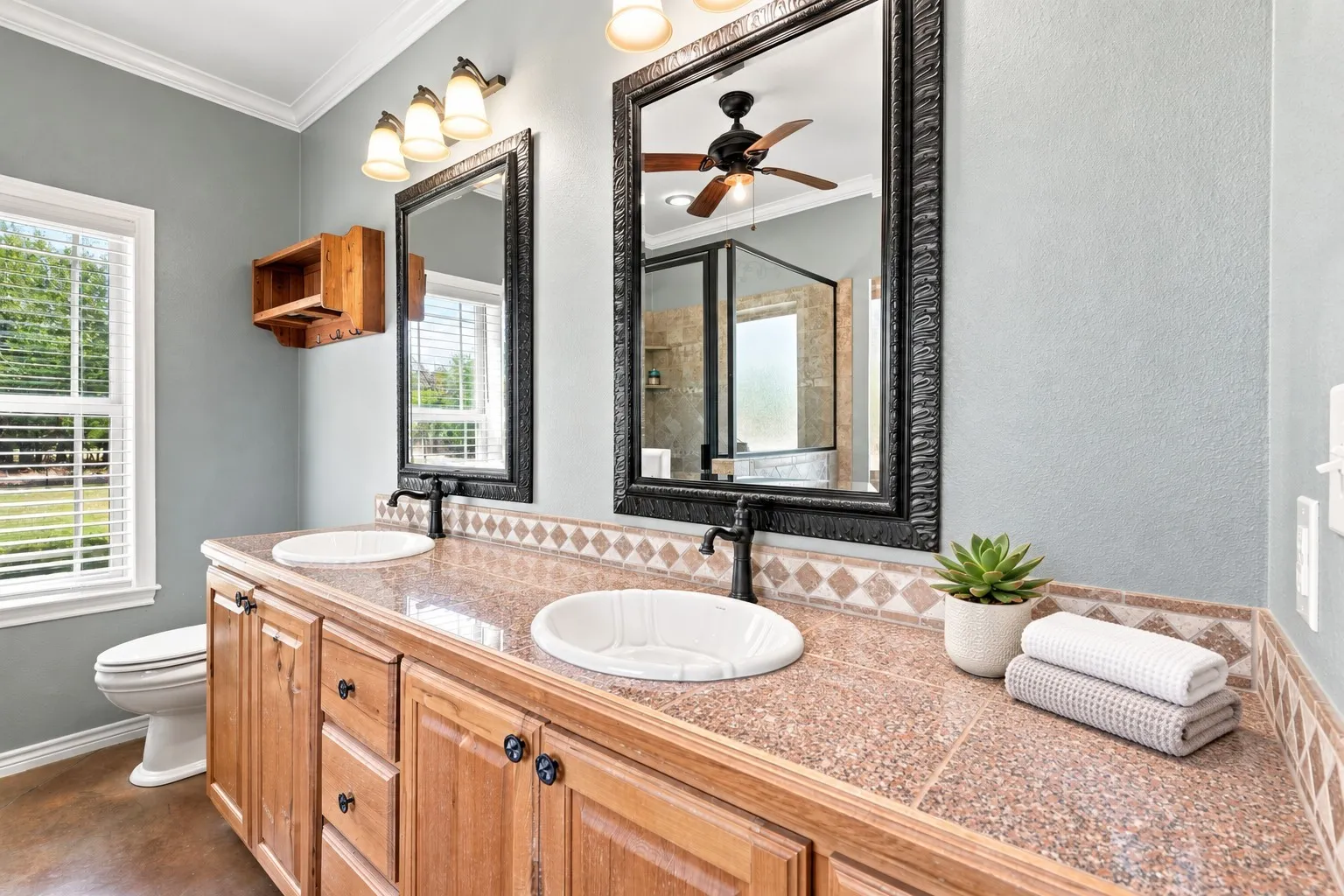 Farm For Sale in Hunt County , 2635 County Road 2168, Caddo Mills, Texas 75135, 3 Bedroom, 3 Bathroom, Garage spaces, 2,400 Sqft, built in 2009, mls#21378067, Real Estate Agent in Caddo Mills, Homes For Sale in Hunt county, Homes For Sale in Caddo Mills, Realtor in Caddo Mills Texas, Real Estate Brokerage Independent Realty Texas, Luminita Cordes Realtor