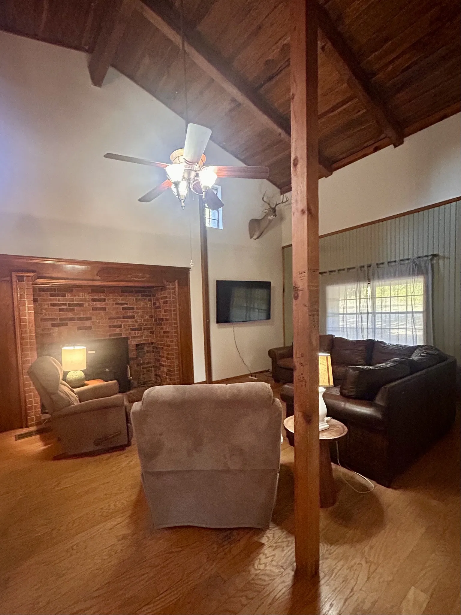 Single Family Residence For Sale in Brown County , 6151 County Road 334, Blanket, Texas 76432, 3 Bedroom, 2 Bathroom, Garage spaces, 2,610 Sqft, built in 1982, mls#21378947, Real Estate Agent in Blanket, Homes For Sale in Brown county, Homes For Sale in Blanket, Realtor in Blanket Texas, Real Estate Brokerage Independent Realty Texas, Luminita Cordes Realtor