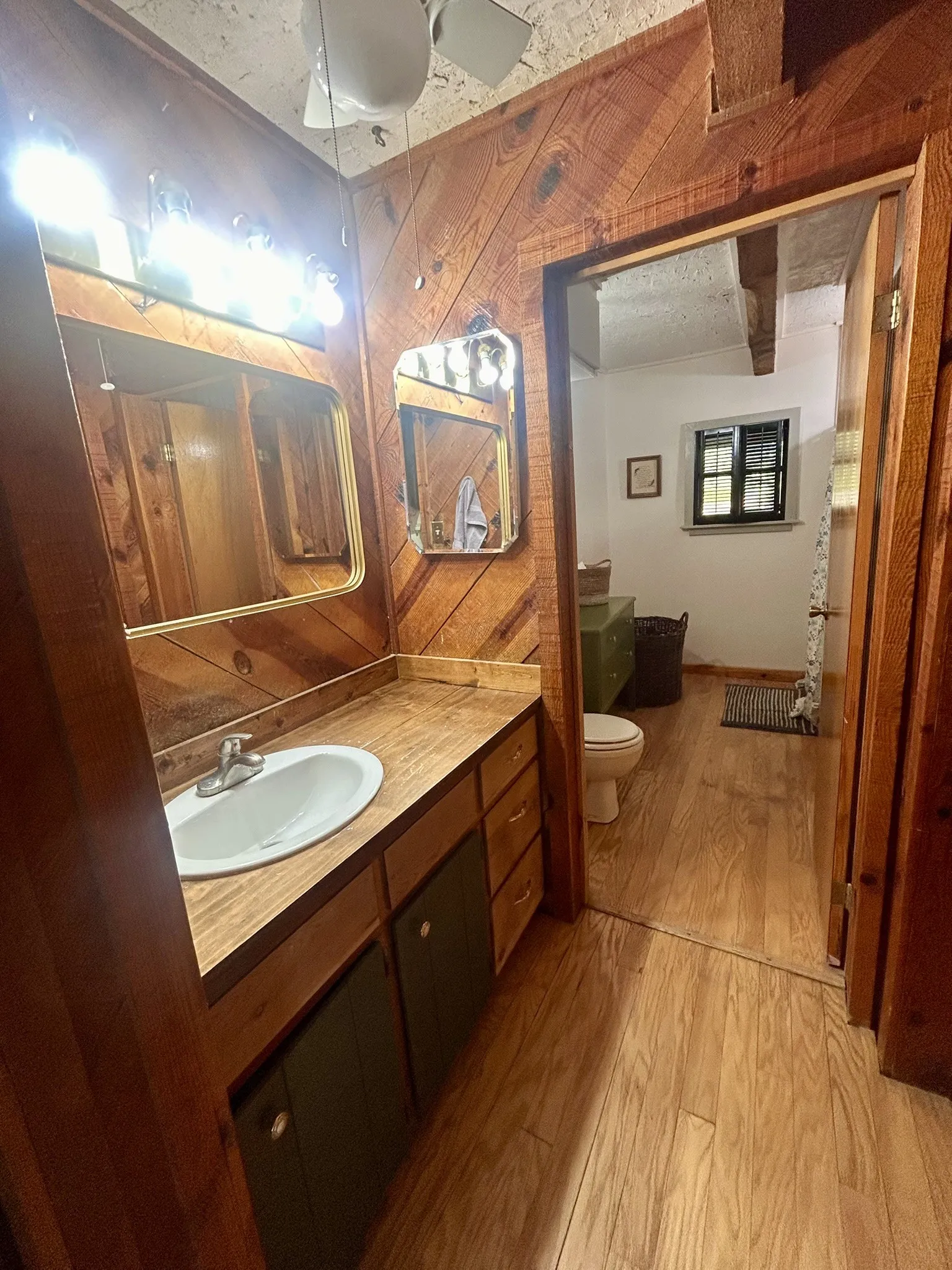 Single Family Residence For Sale in Brown County , 6151 County Road 334, Blanket, Texas 76432, 3 Bedroom, 2 Bathroom, Garage spaces, 2,610 Sqft, built in 1982, mls#21378947, Real Estate Agent in Blanket, Homes For Sale in Brown county, Homes For Sale in Blanket, Realtor in Blanket Texas, Real Estate Brokerage Independent Realty Texas, Luminita Cordes Realtor