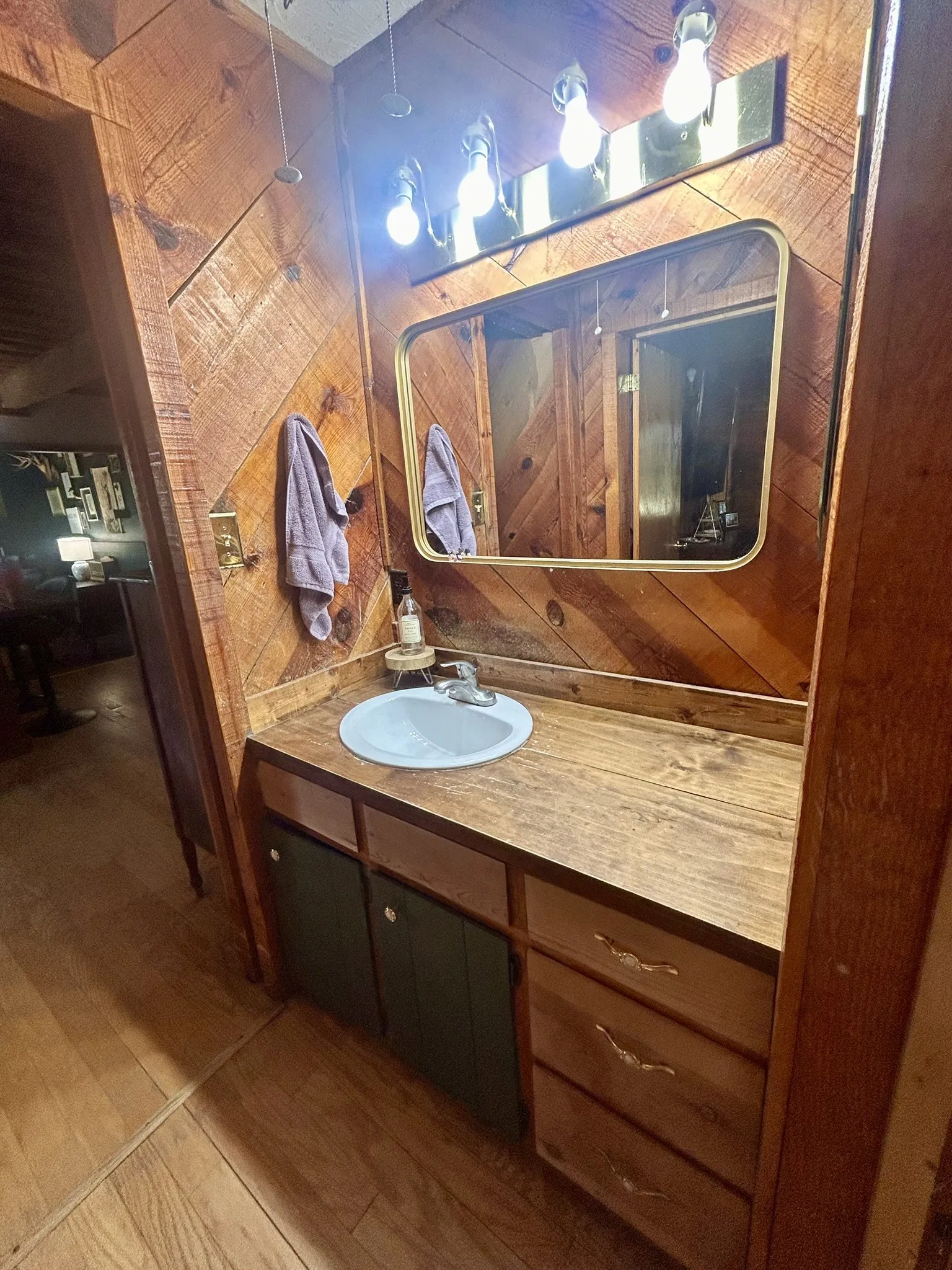Single Family Residence For Sale in Brown County , 6151 County Road 334, Blanket, Texas 76432, 3 Bedroom, 2 Bathroom, Garage spaces, 2,610 Sqft, built in 1982, mls#21378947, Real Estate Agent in Blanket, Homes For Sale in Brown county, Homes For Sale in Blanket, Realtor in Blanket Texas, Real Estate Brokerage Independent Realty Texas, Luminita Cordes Realtor