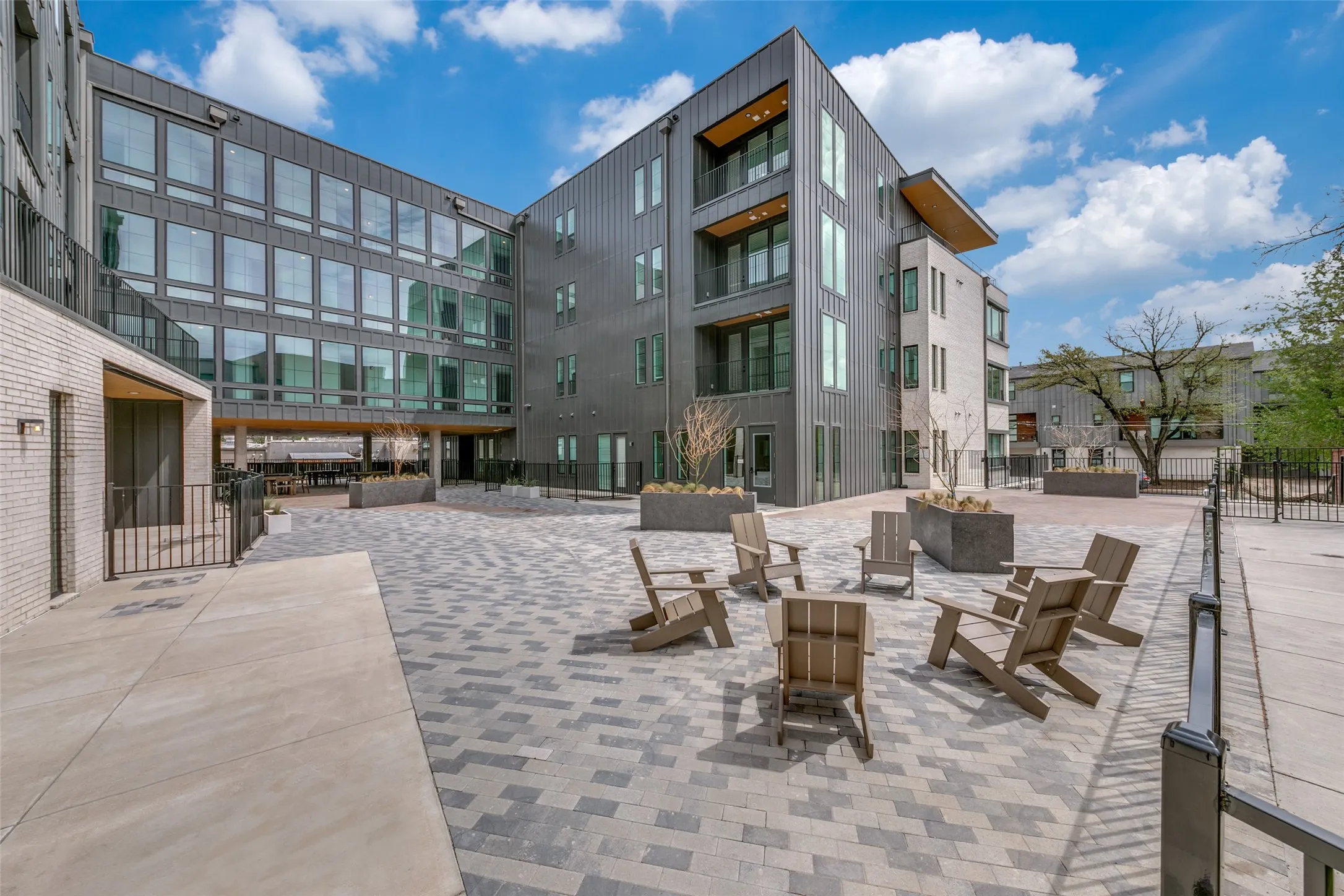 Apartment For Rent in Dallas County , 5215 Capitol Avenue 211, Dallas, Texas 75206, 1 Bedroom, 1 Bathroom, Garage spaces, 1,083 Sqft, built in 2025, mls#21378960, Real Estate Agent in Dallas, Homes For Rent in Dallas county, Homes For Rent in Dallas, Realtor in Dallas Texas, Real Estate Brokerage Independent Realty Texas, Luminita Cordes Realtor
