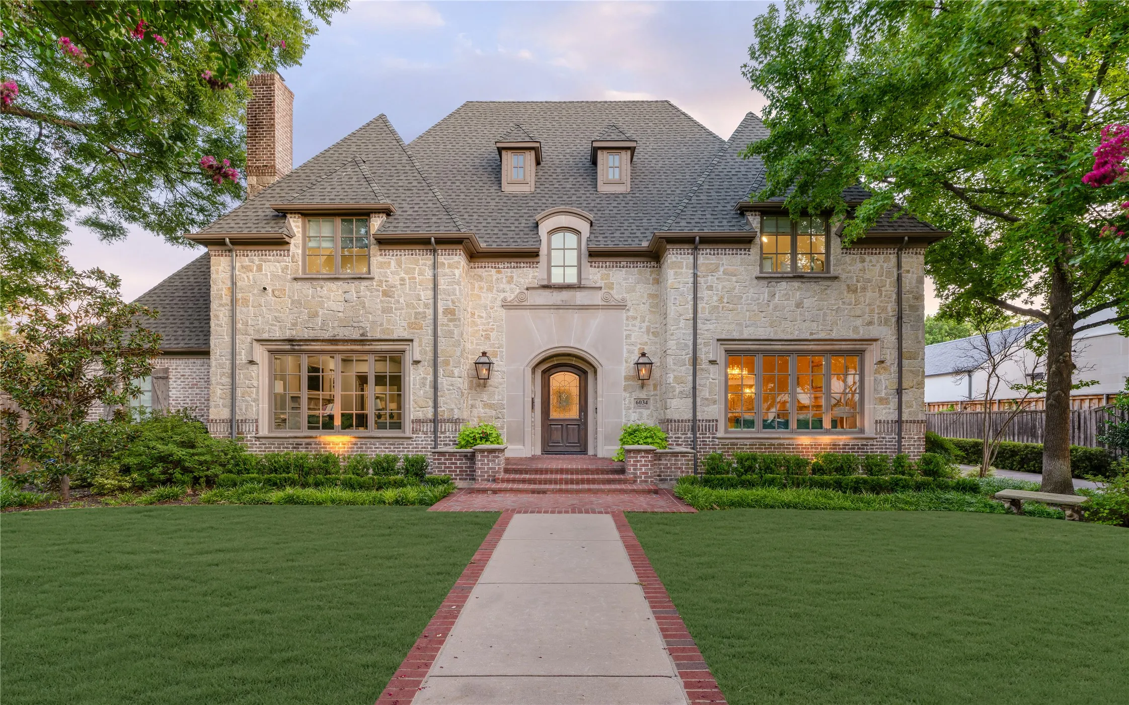 Single Family Residence For Sale in Dallas County , 6034 Park Lane, Dallas, Texas 75225, 5 Bedroom, 7 Bathroom, 3 Garage spaces, 6,422 Sqft, built in 2001, mls#21378839, Real Estate Agent in Dallas, Homes For Sale in Dallas county, Homes For Sale in Dallas, Realtor in Dallas Texas, Real Estate Brokerage Independent Realty Texas, Luminita Cordes Realtor