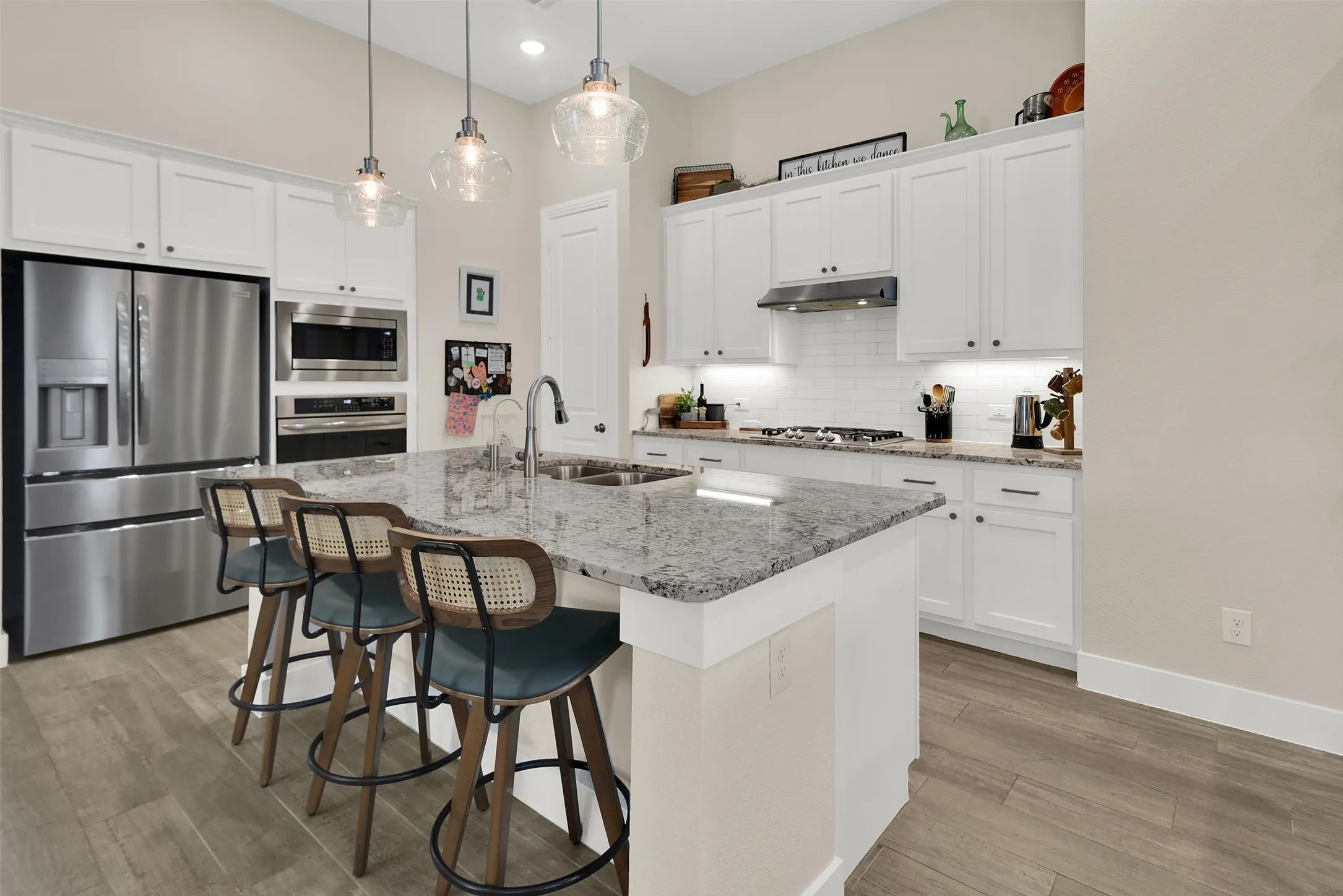 Single Family Residence For Sale in Grayson County , 3848 Iron Ore Drive, Denison, Texas 75020, 3 Bedroom, 2 Bathroom, 2 Garage spaces, 1,906 Sqft, built in 2020, mls#21376347, Real Estate Agent in Denison, Homes For Sale in Grayson county, Homes For Sale in Denison, Realtor in Denison Texas, Real Estate Brokerage Independent Realty Texas, Luminita Cordes Realtor