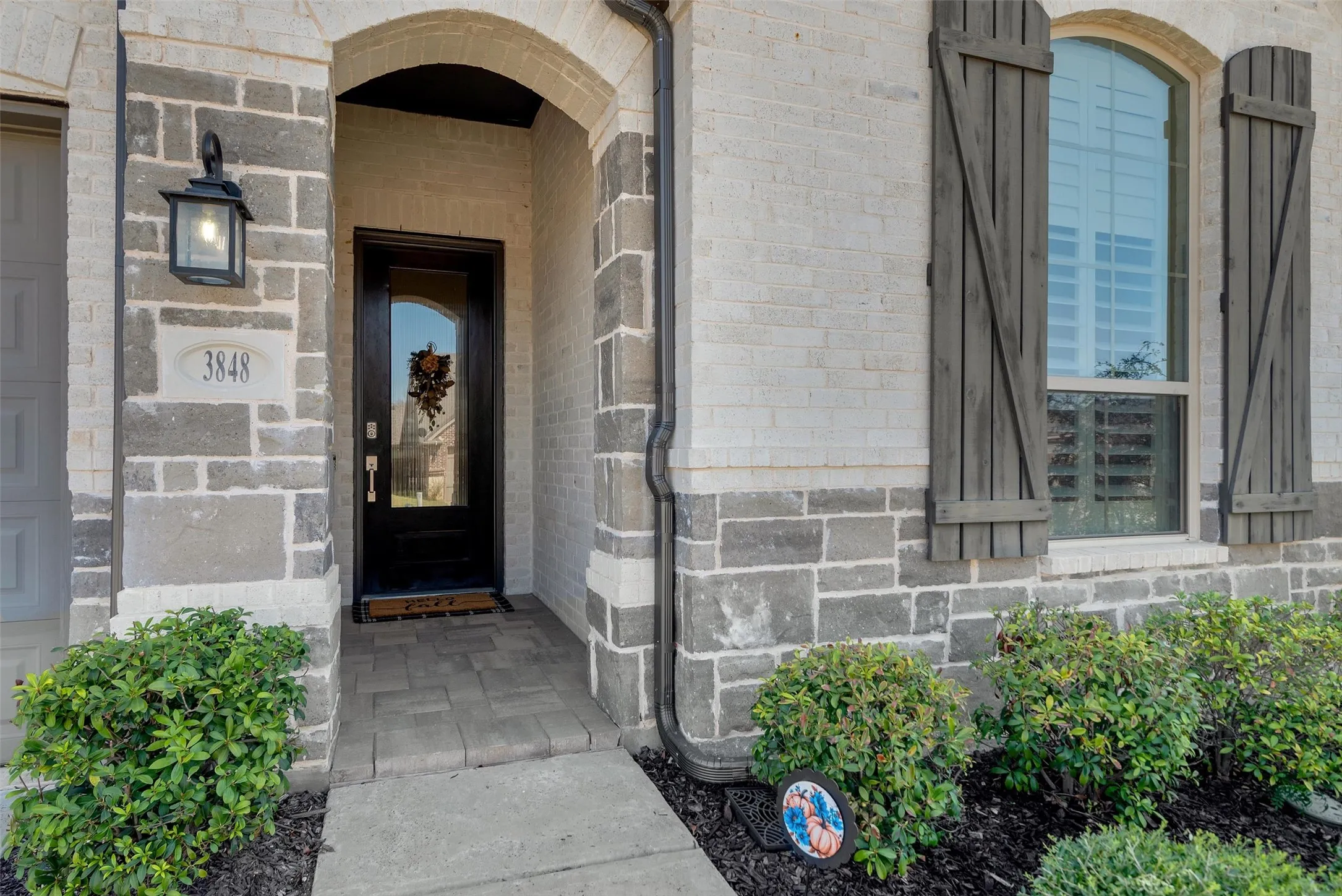 Single Family Residence For Sale in Grayson County , 3848 Iron Ore Drive, Denison, Texas 75020, 3 Bedroom, 2 Bathroom, 2 Garage spaces, 1,906 Sqft, built in 2020, mls#21376347, Real Estate Agent in Denison, Homes For Sale in Grayson county, Homes For Sale in Denison, Realtor in Denison Texas, Real Estate Brokerage Independent Realty Texas, Luminita Cordes Realtor