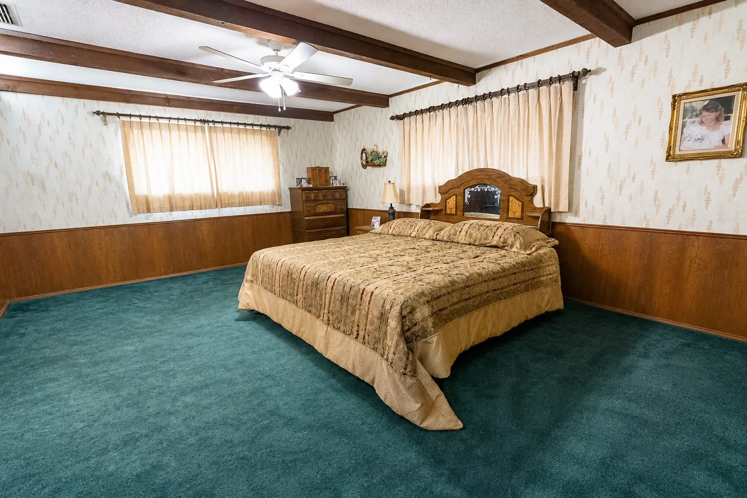 Farm For Sale in Kaufman County , 15019 Cr-4003, Mabank, Texas 75147, 2 Bedroom, 2 Bathroom, 2 Garage spaces, 2,332 Sqft, built in 1976, mls#21375305, Real Estate Agent in Mabank, Homes For Sale in Kaufman county, Homes For Sale in Mabank, Realtor in Mabank Texas, Real Estate Brokerage Independent Realty Texas, Luminita Cordes Realtor